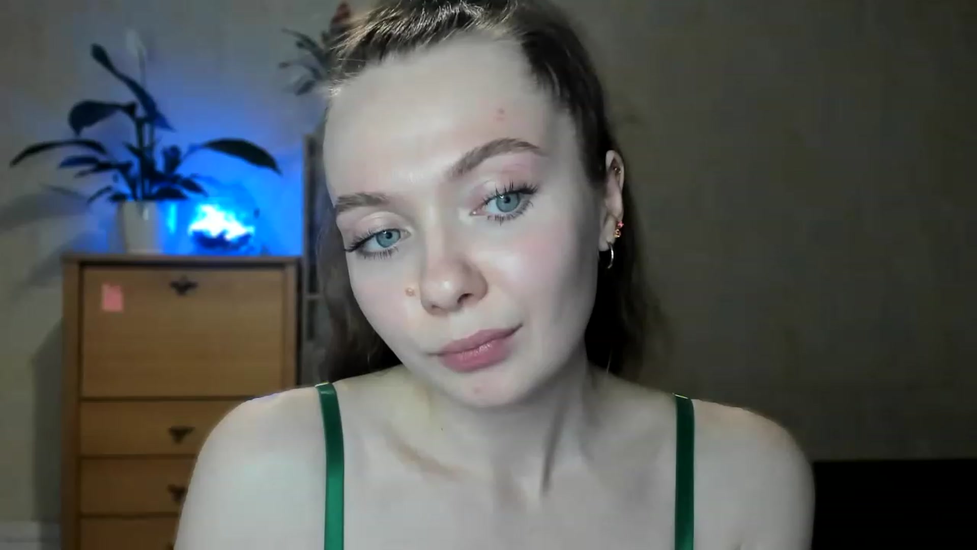 Gallery image thumbnail from LizaGhost's myfreecams stream on, 05/08/2023, 16:02 image 2 of 20