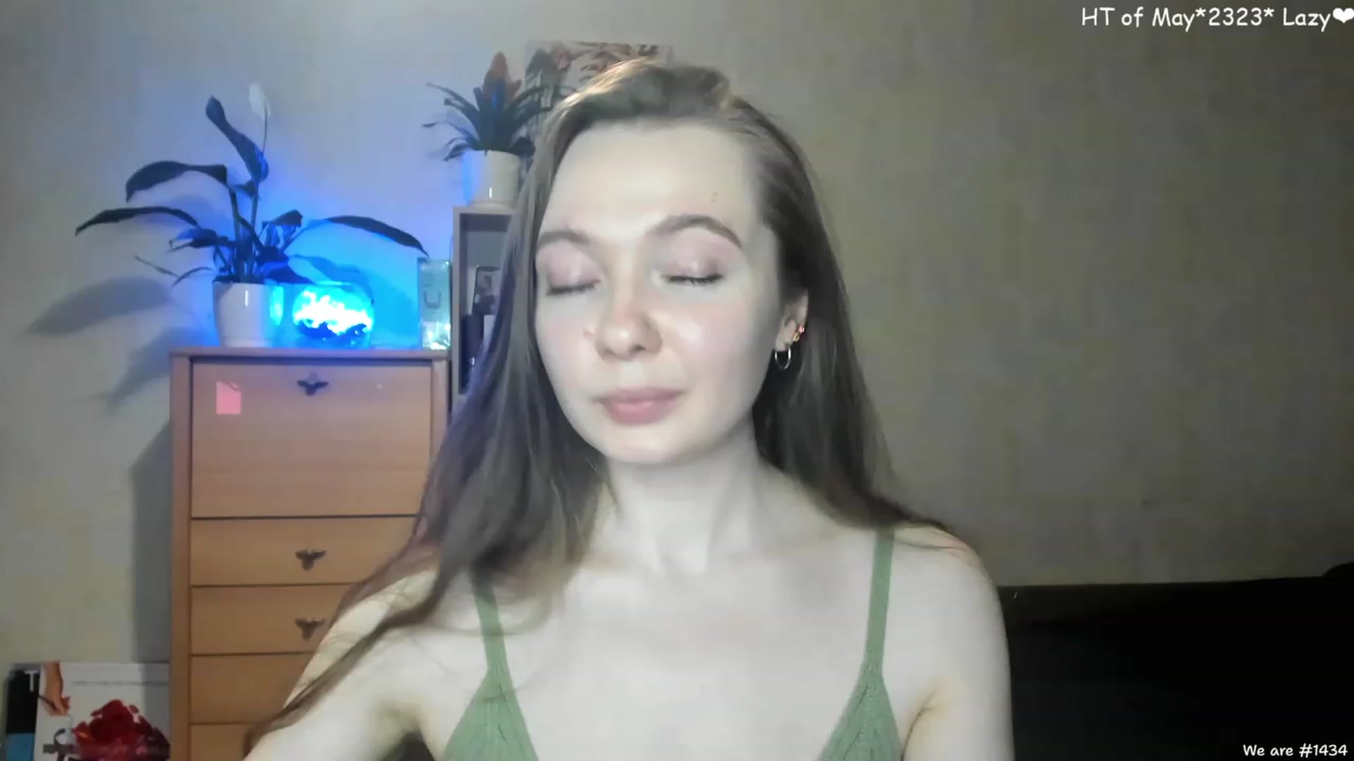 Gallery image thumbnail from LizaGhost's myfreecams stream on, 05/09/2023, 13:13 image 12 of 20
