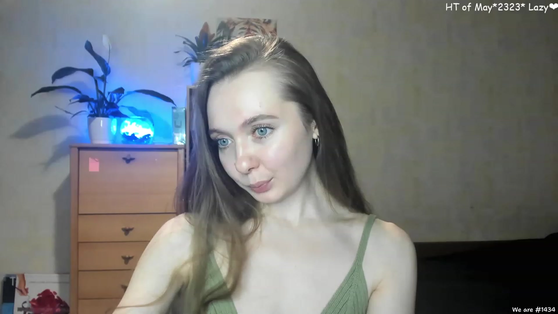 Gallery image thumbnail from LizaGhost's myfreecams stream on, 05/09/2023, 13:13 image 10 of 20