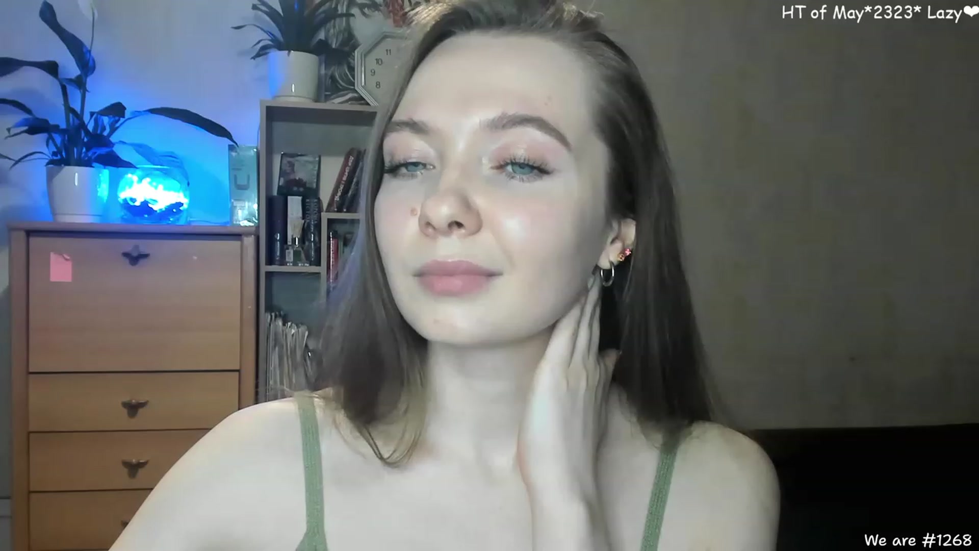 Gallery image thumbnail from LizaGhost's myfreecams stream on, 05/09/2023, 16:24 image 10 of 20