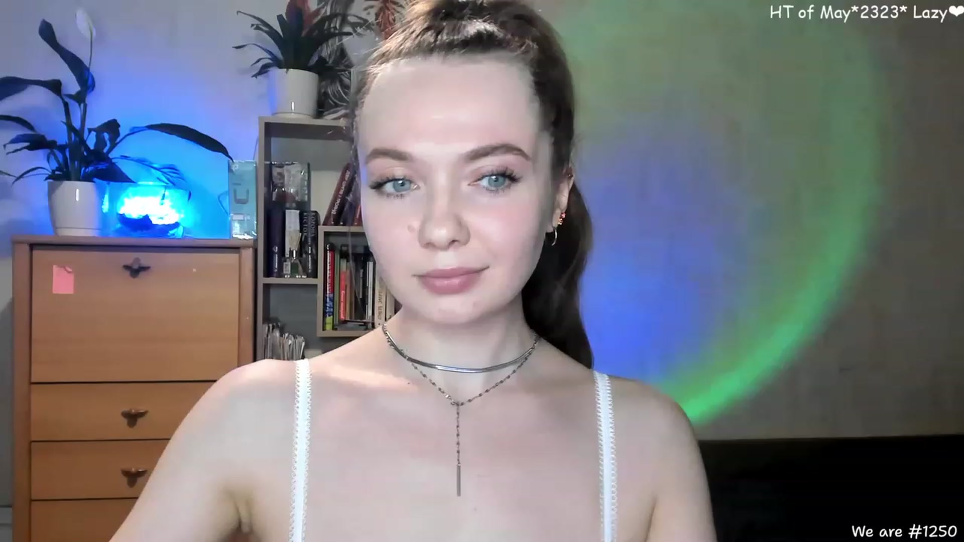Gallery image thumbnail from LizaGhost's myfreecams stream on, 05/10/2023, 13:40 image 3 of 20