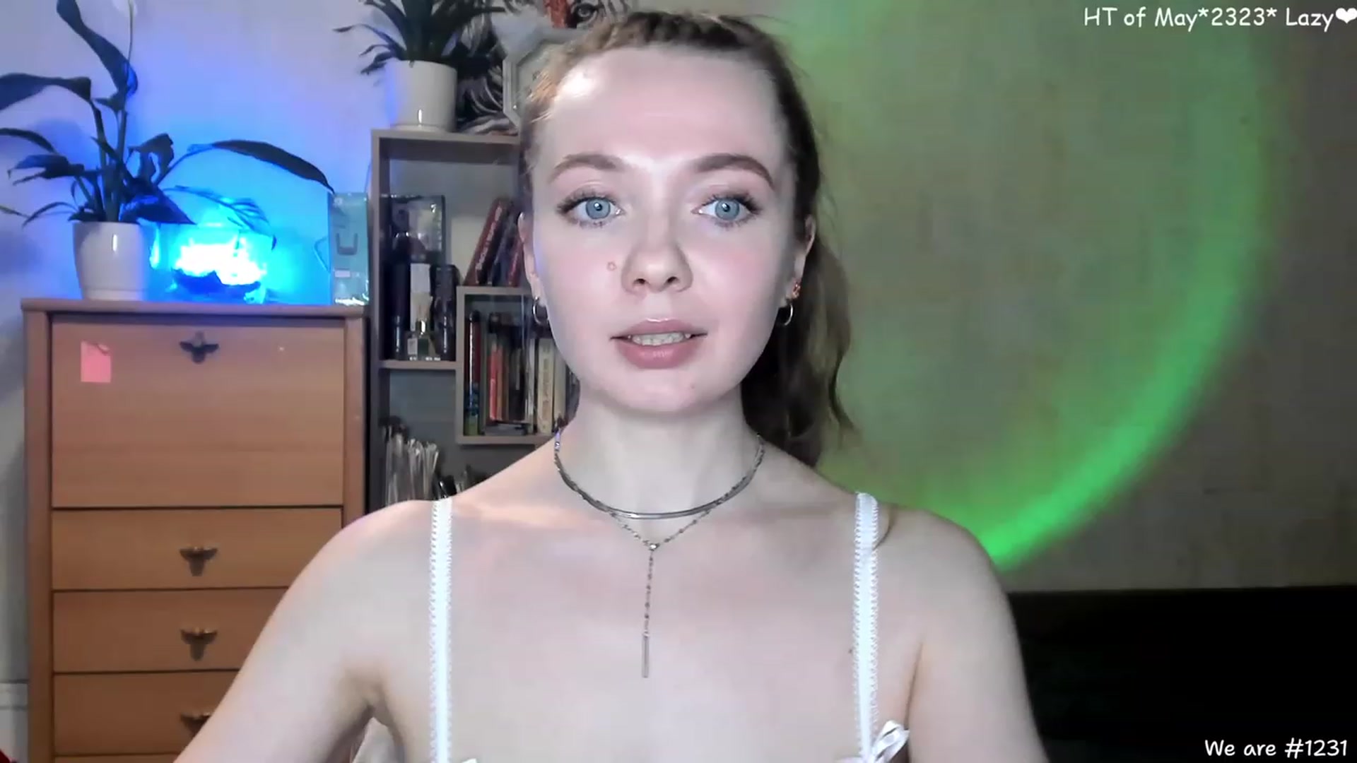 Gallery image thumbnail from LizaGhost's myfreecams stream on, 05/10/2023, 14:32 image 11 of 20