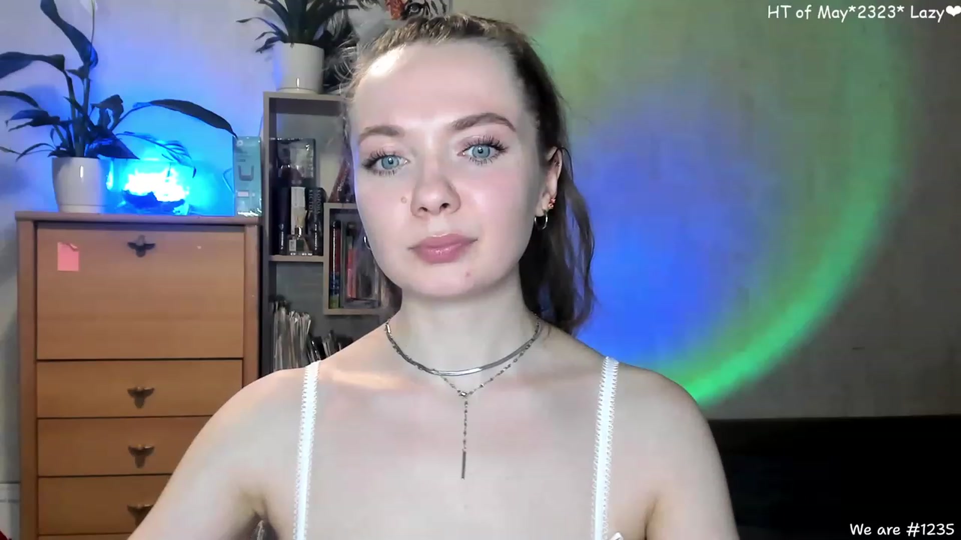 Gallery image thumbnail from LizaGhost's myfreecams stream on, 05/10/2023, 15:45 image 12 of 20
