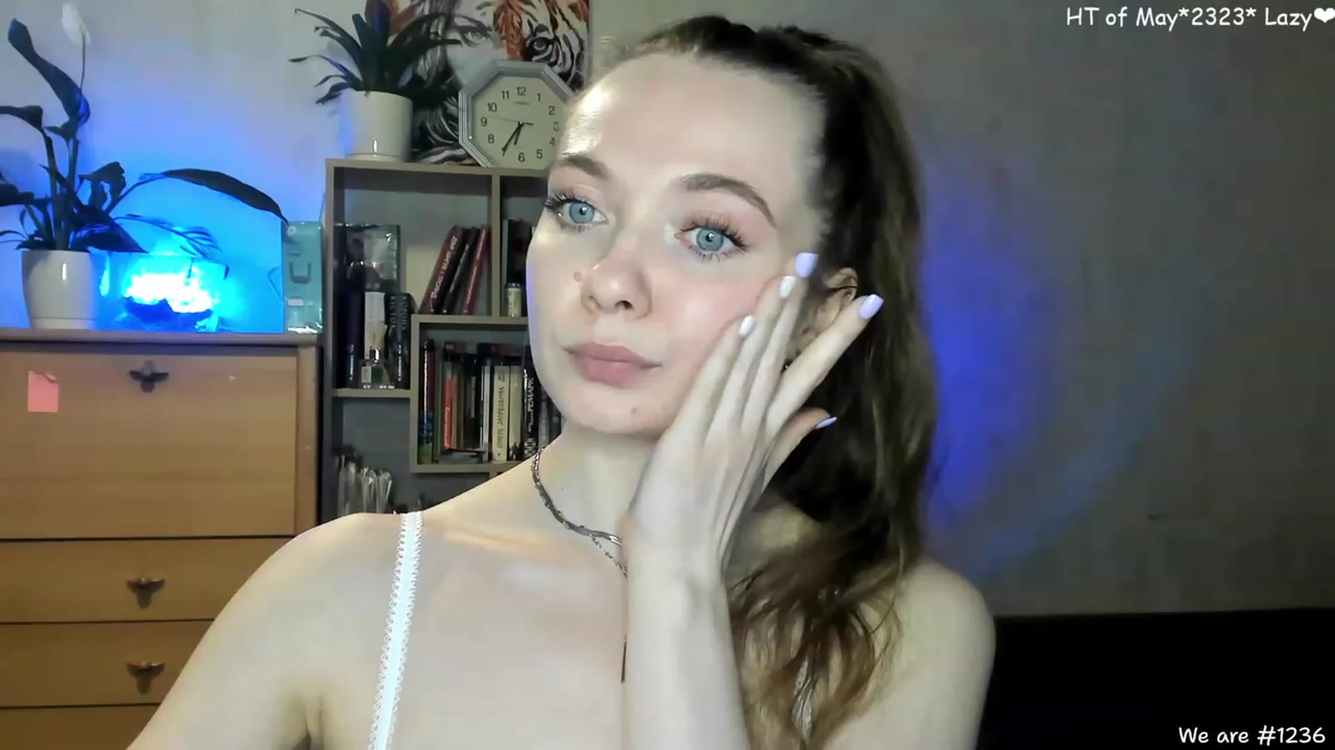 Gallery image thumbnail from LizaGhost's myfreecams stream on, 05/10/2023, 15:45 image 19 of 20