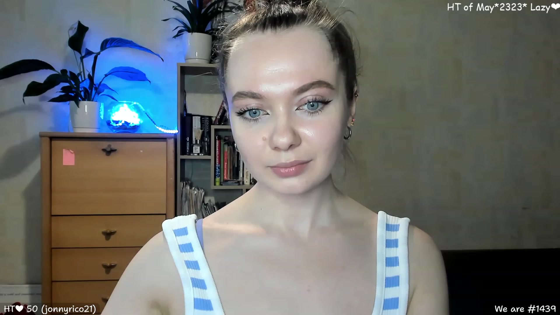 Gallery image thumbnail from LizaGhost's myfreecams stream on, 05/14/2023, 14:10 image 5 of 20