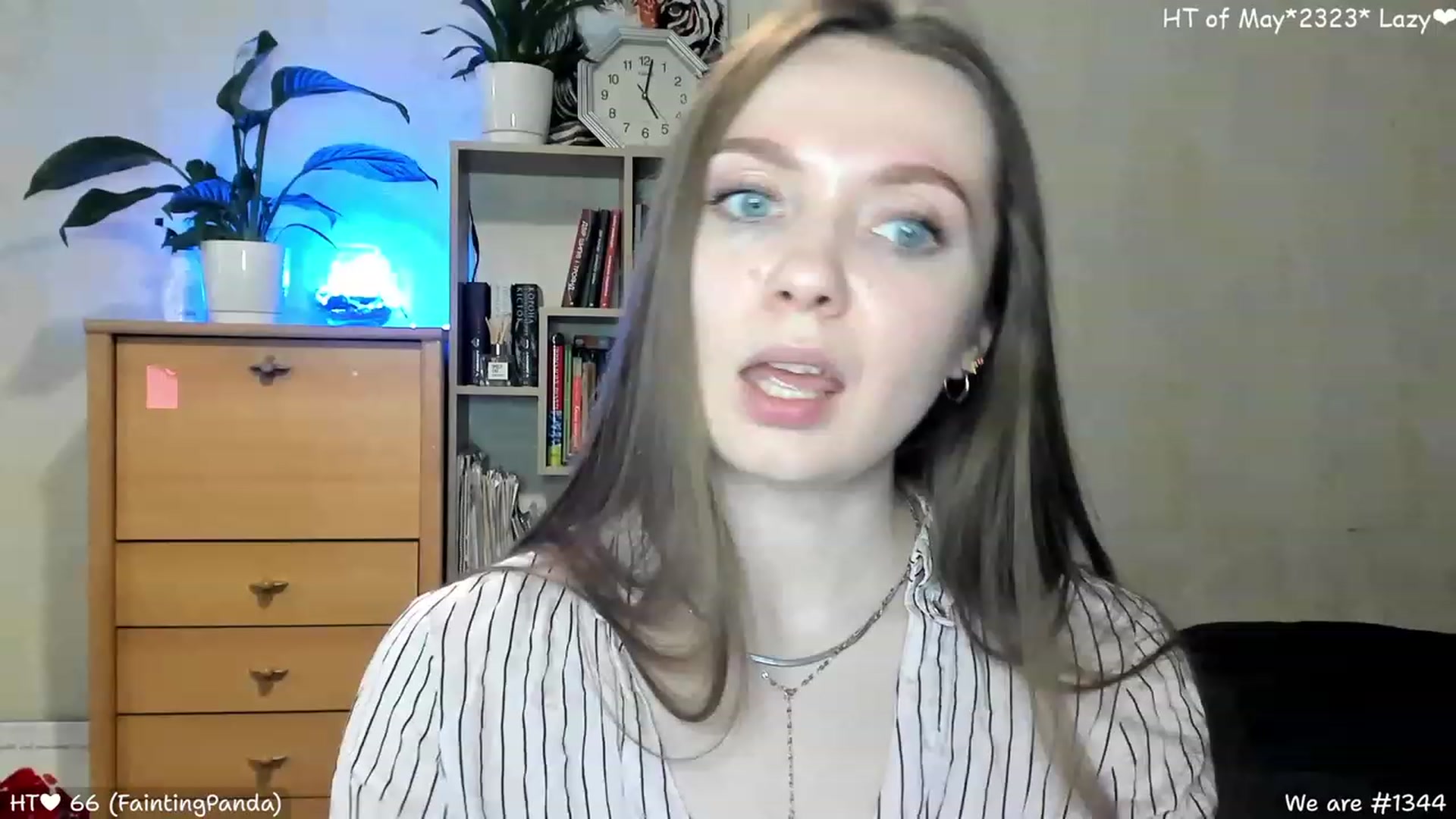 Gallery image thumbnail from LizaGhost's myfreecams stream on, 05/15/2023, 14:14 image 18 of 20