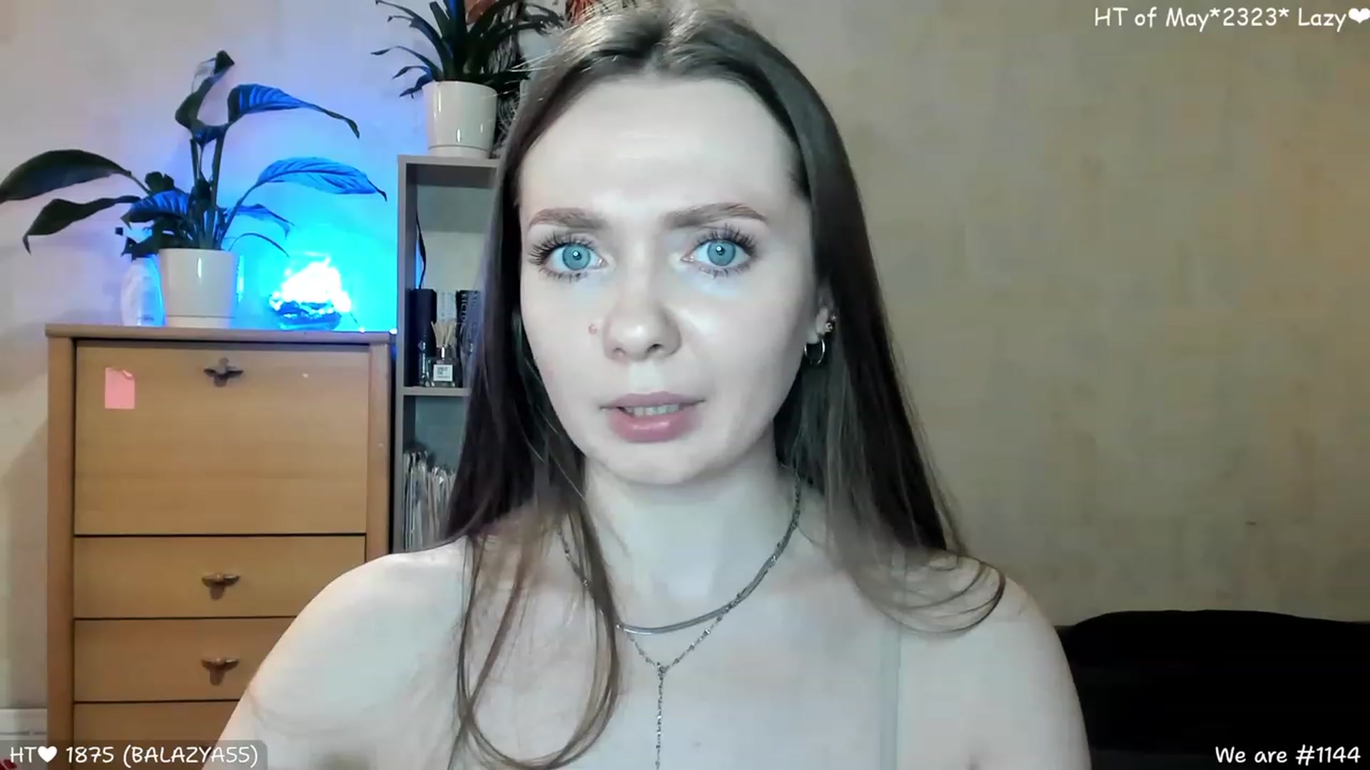 Gallery image thumbnail from LizaGhost's myfreecams stream on, 05/15/2023, 17:04 image 9 of 20