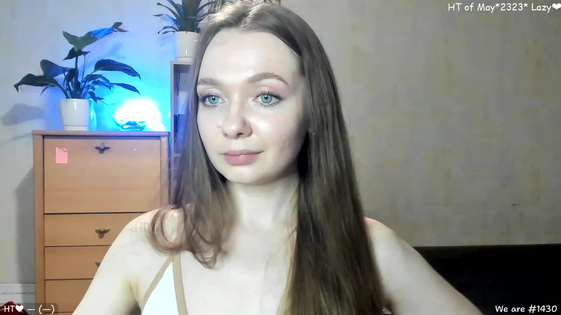 Gallery image thumbnail from LizaGhost's myfreecams stream on, 05/21/2023, 14:22 image 12 of 20