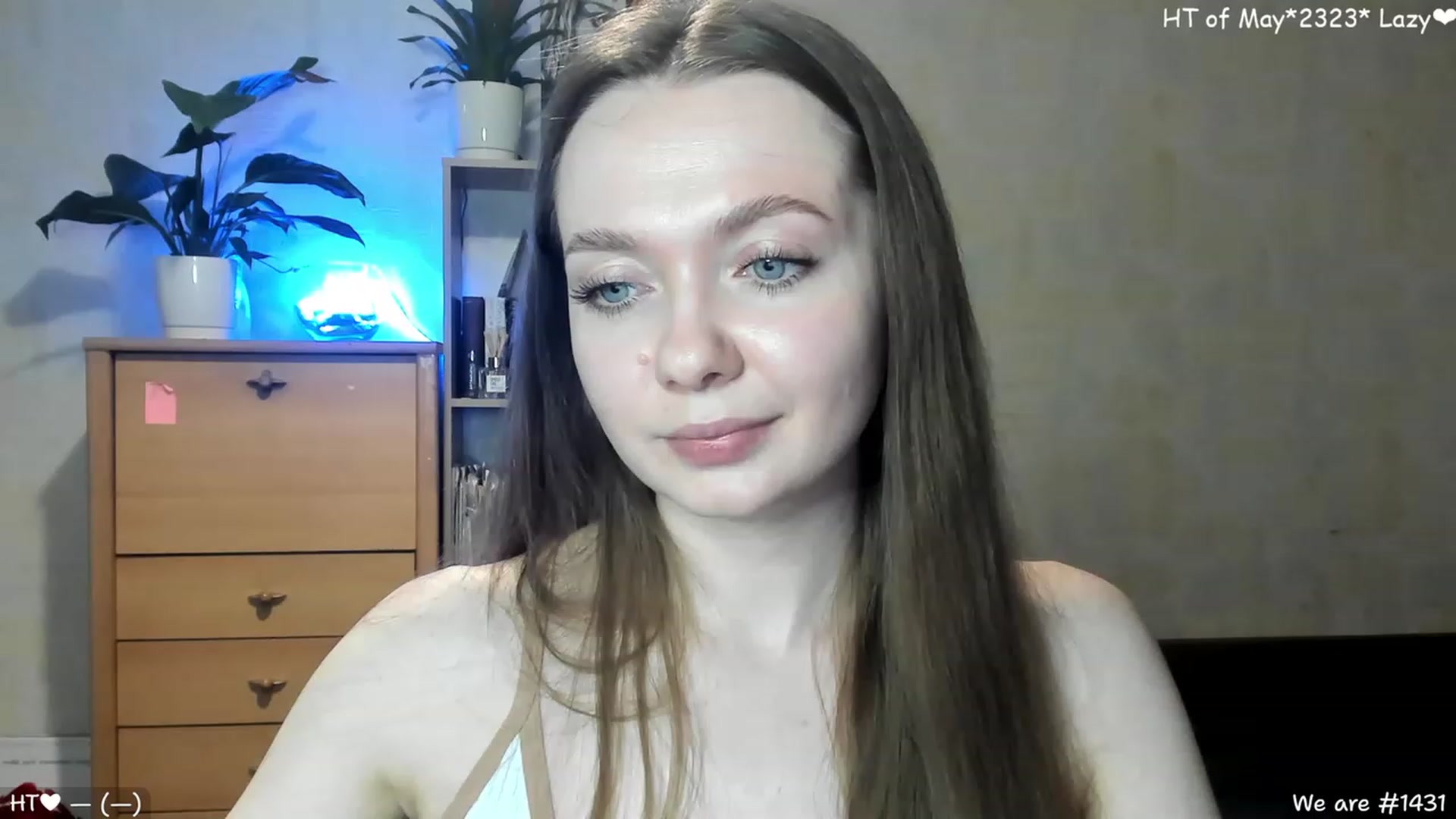 Gallery image thumbnail from LizaGhost's myfreecams stream on, 05/21/2023, 14:22 image 15 of 20
