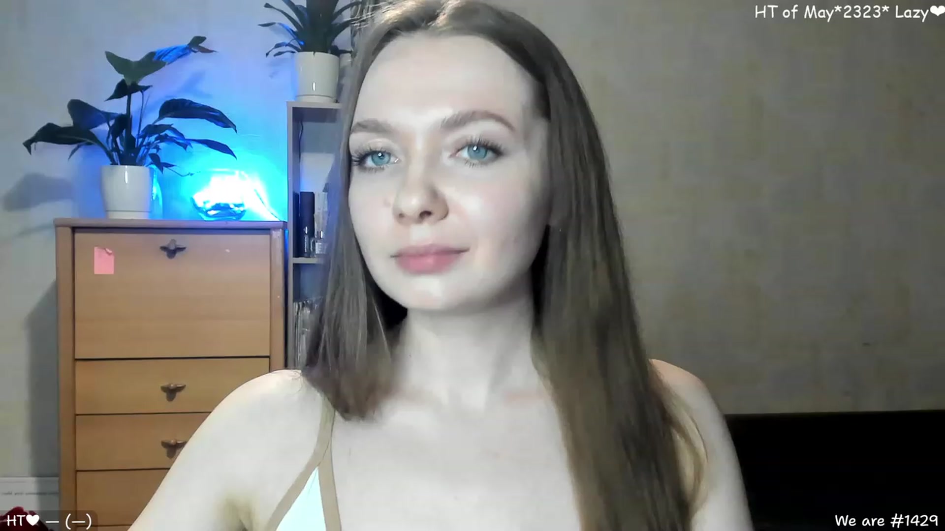 Gallery image thumbnail from LizaGhost's myfreecams stream on, 05/21/2023, 14:22 image 9 of 20