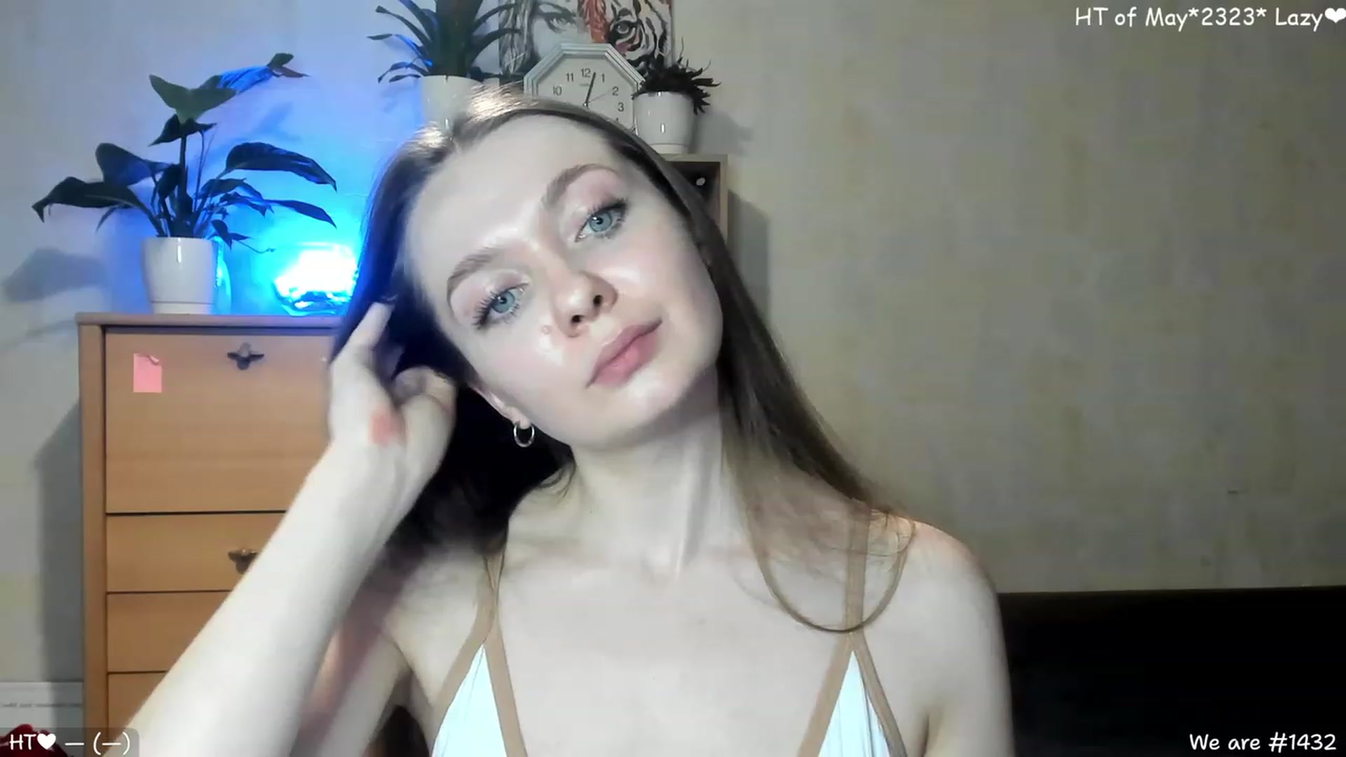 Gallery image thumbnail from LizaGhost's myfreecams stream on, 05/21/2023, 14:22 image 18 of 20