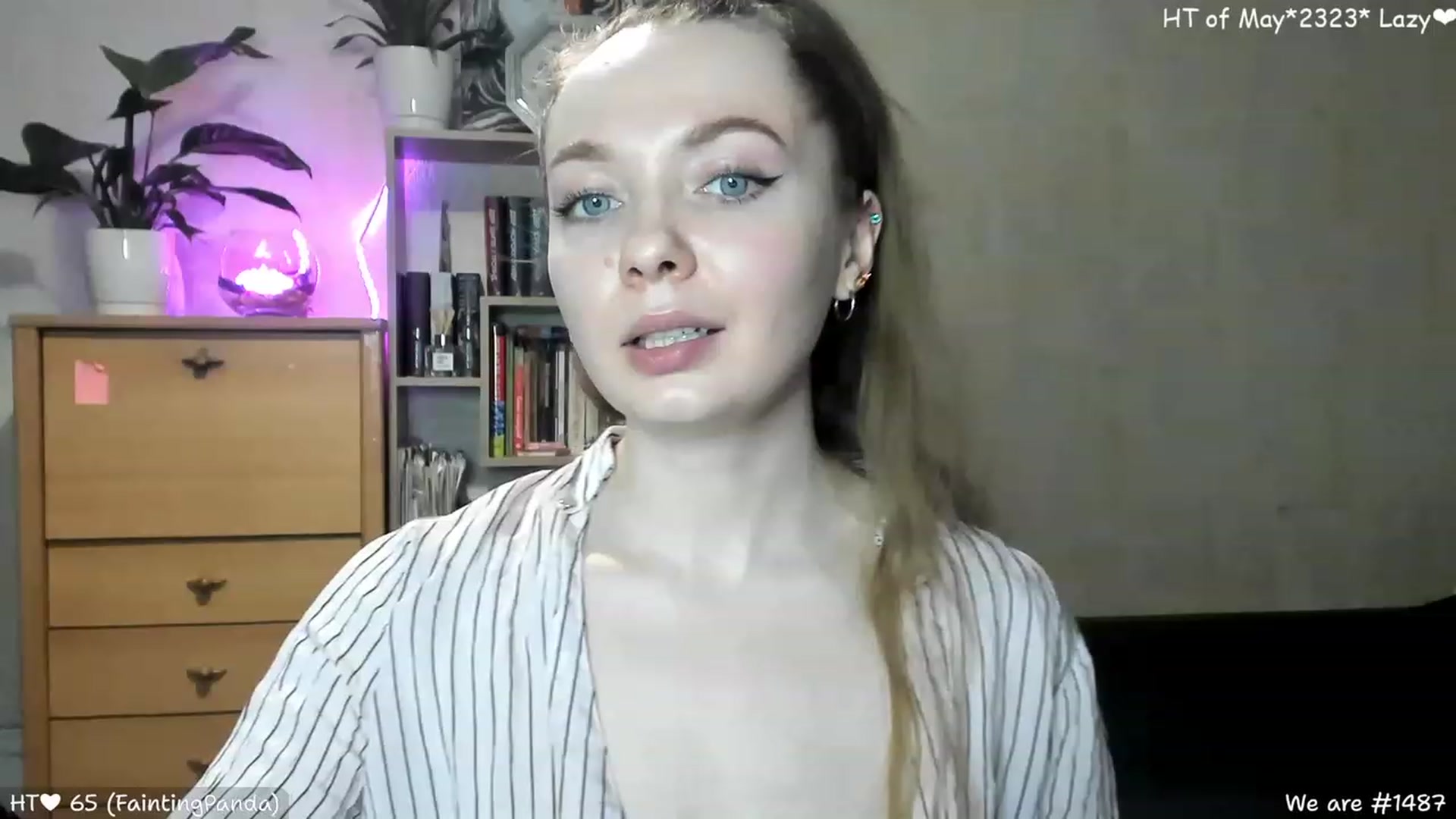 Gallery image thumbnail from LizaGhost's myfreecams stream on, 05/22/2023, 14:53 image 15 of 20