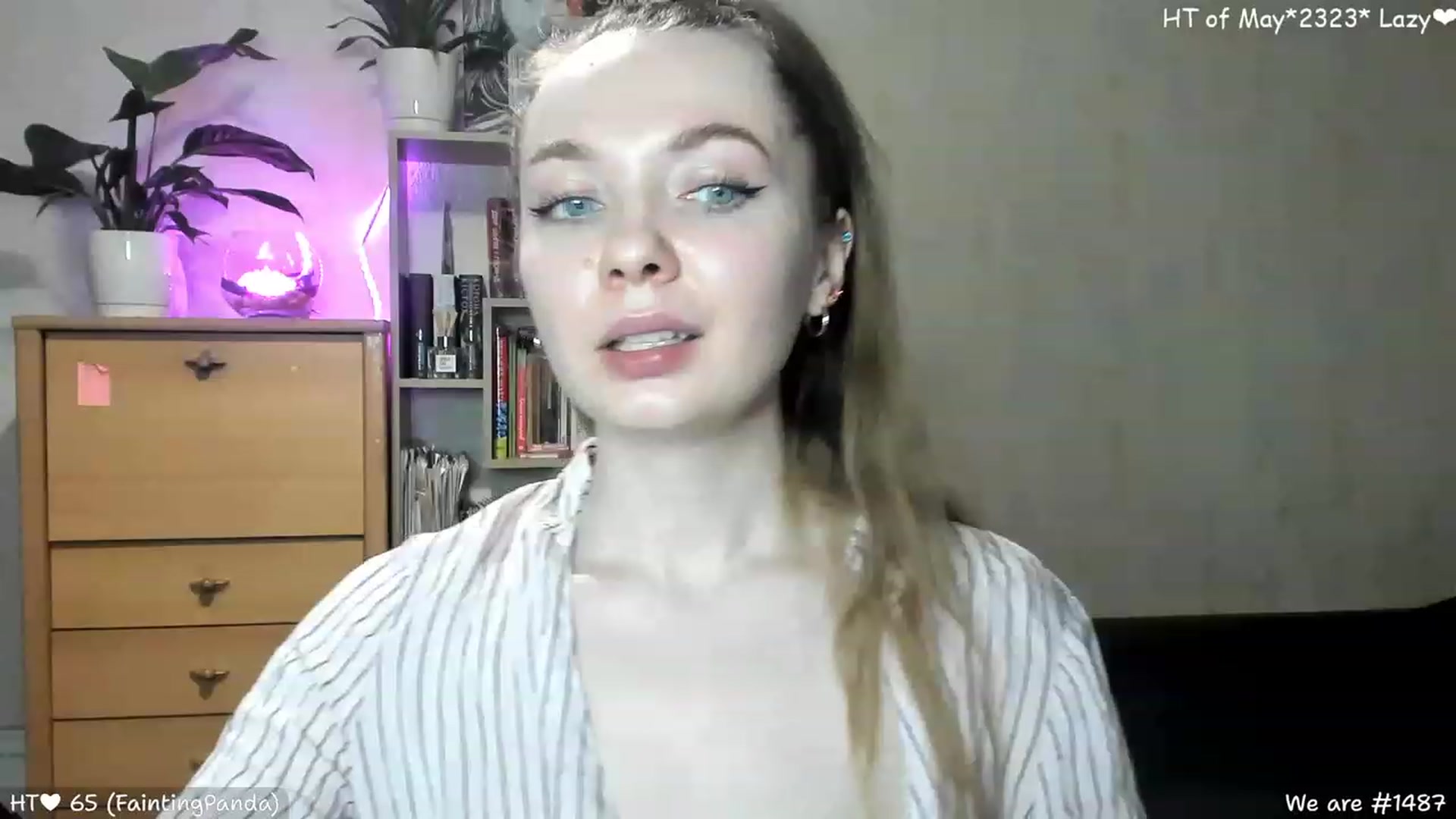 Gallery image thumbnail from LizaGhost's myfreecams stream on, 05/22/2023, 14:53 image 16 of 20