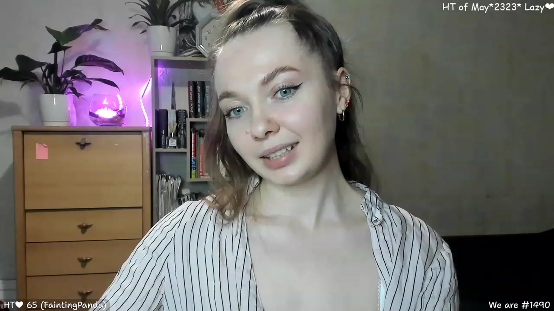 Gallery image thumbnail from LizaGhost's myfreecams stream on, 05/22/2023, 14:53 image 7 of 20