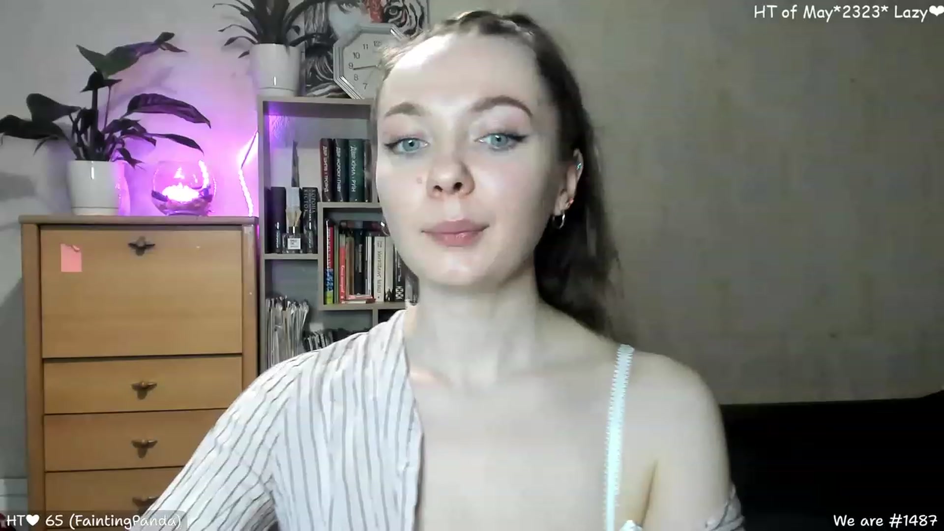 Gallery image thumbnail from LizaGhost's myfreecams stream on, 05/22/2023, 14:53 image 10 of 20