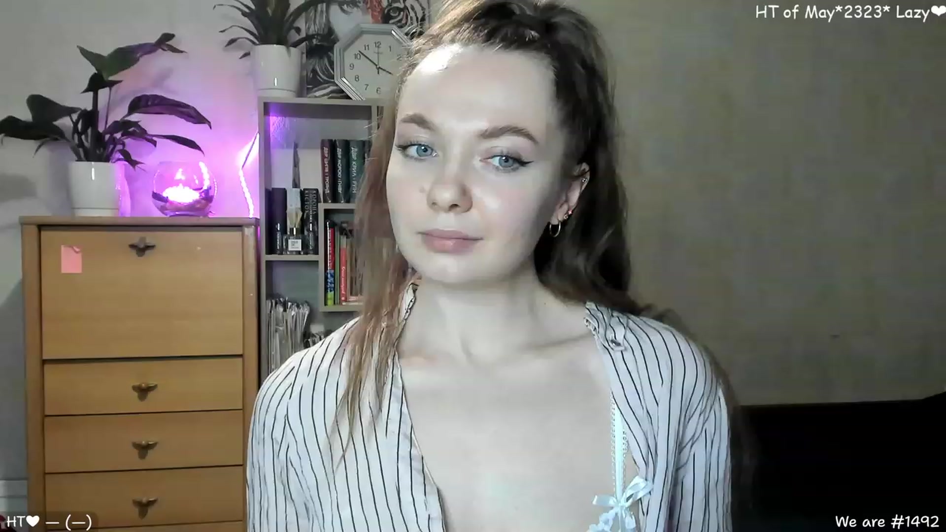 Gallery image thumbnail from LizaGhost's myfreecams stream on, 05/22/2023, 14:53 image 1 of 20