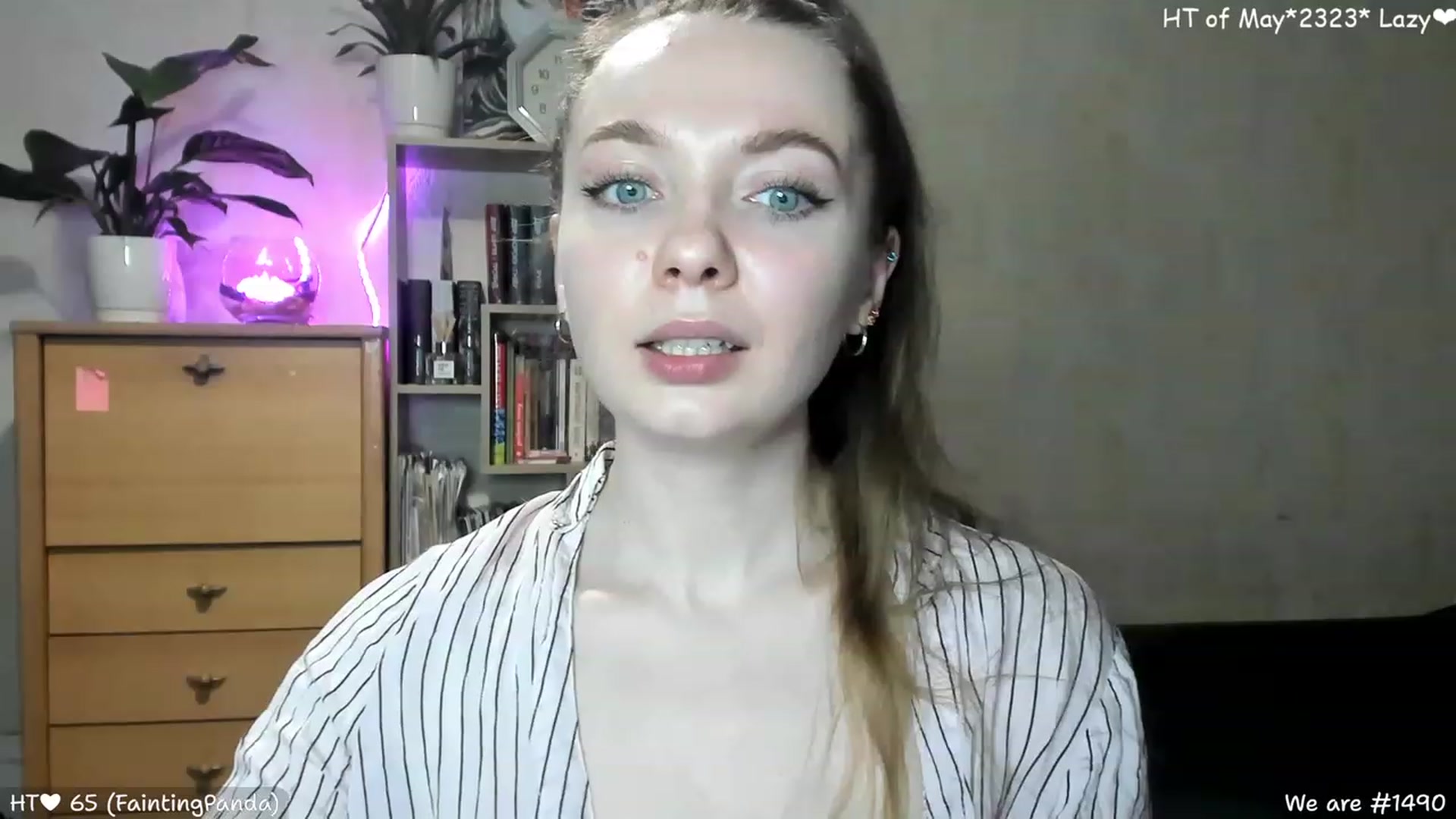 Gallery image thumbnail from LizaGhost's myfreecams stream on, 05/22/2023, 15:33 image 2 of 20