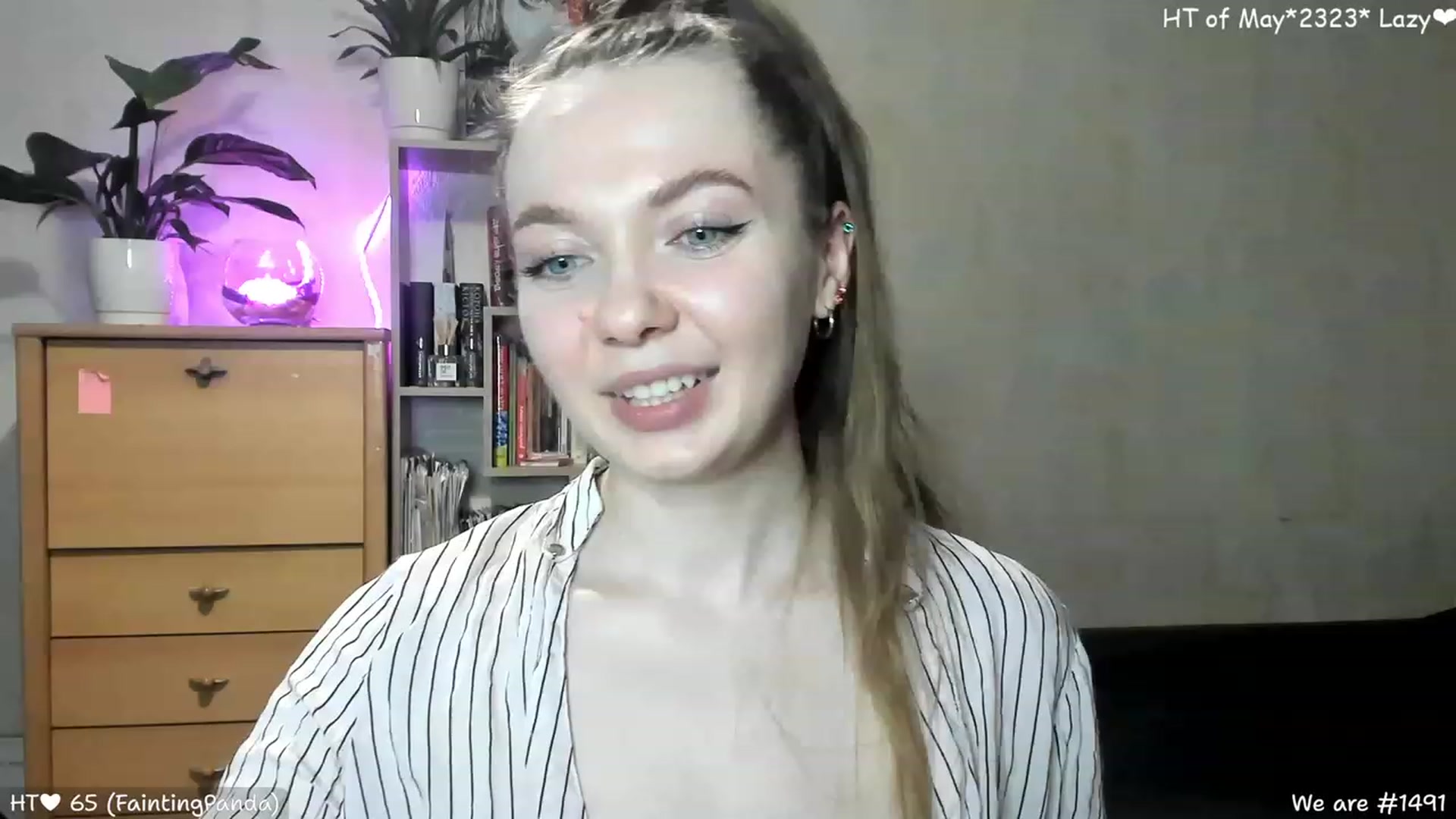 Gallery image thumbnail from LizaGhost's myfreecams stream on, 05/22/2023, 15:33 image 5 of 20