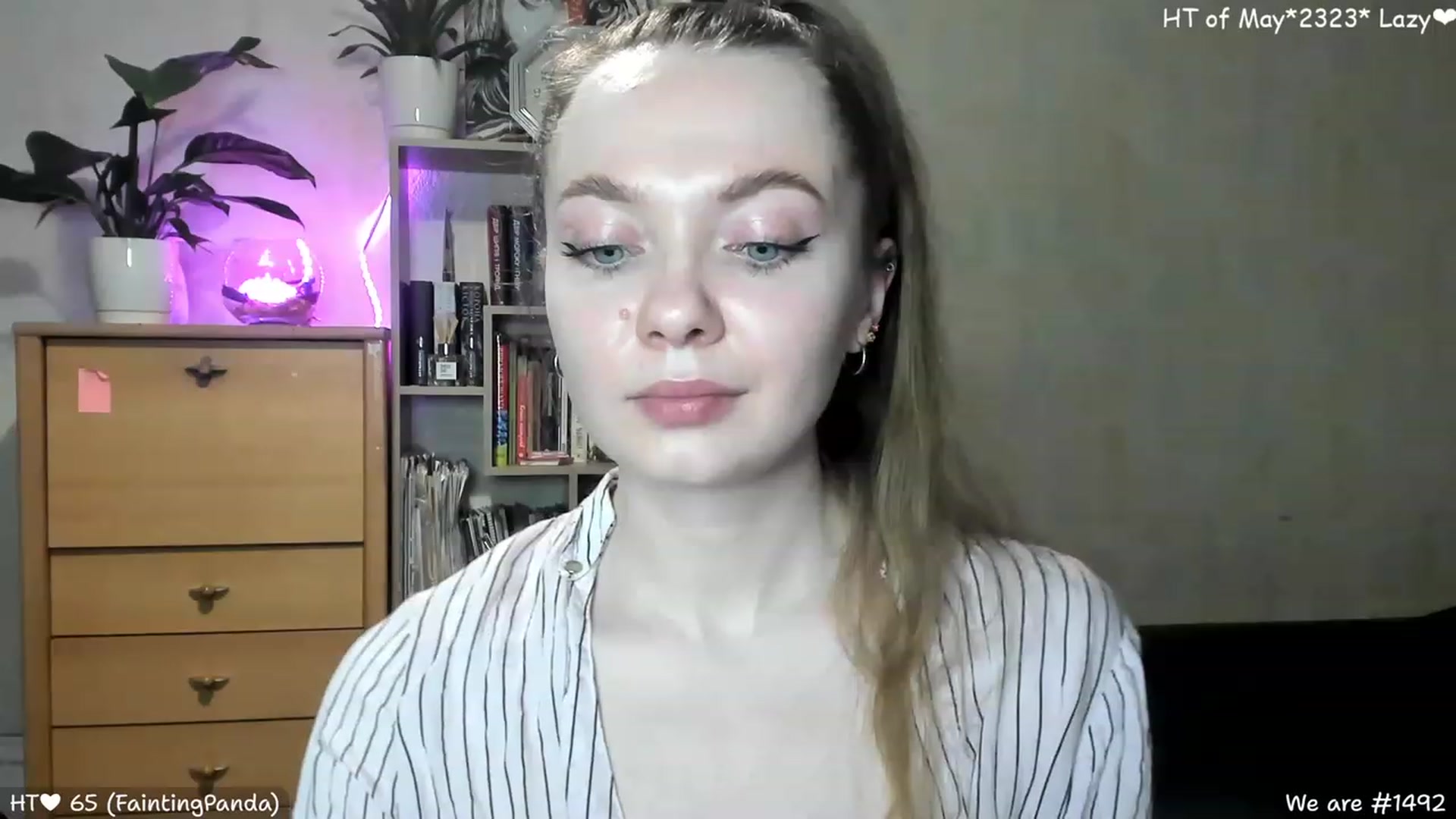 Gallery image thumbnail from LizaGhost's myfreecams stream on, 05/22/2023, 15:33 image 12 of 20