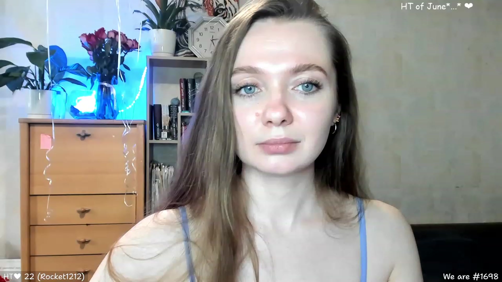 Gallery image thumbnail from LizaGhost's myfreecams stream on, 06/01/2023, 14:47 image 17 of 20