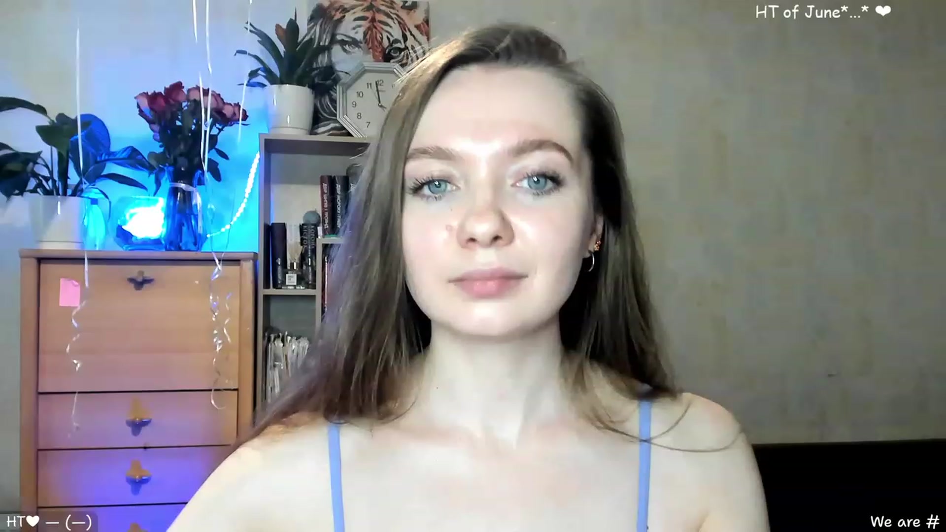 Gallery image thumbnail from LizaGhost's myfreecams stream on, 06/01/2023, 14:47 image 6 of 20