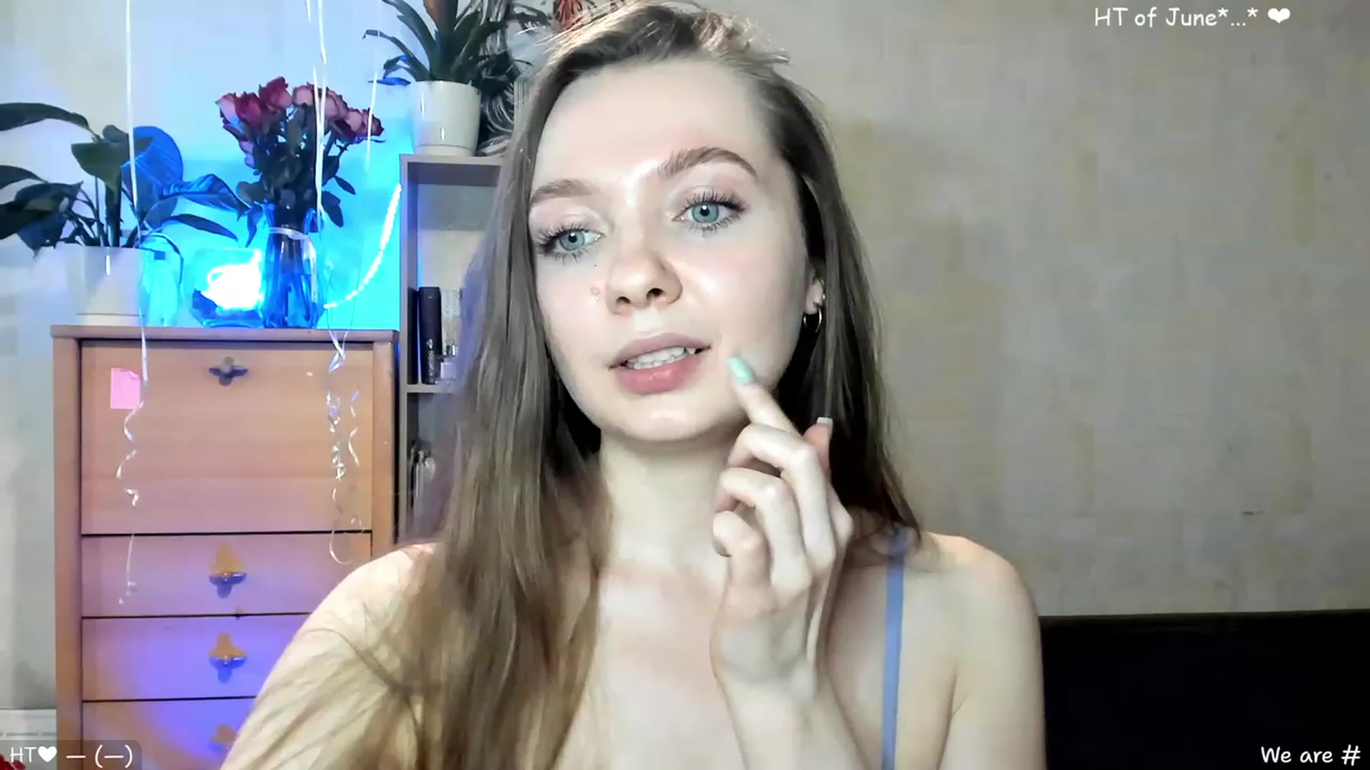 Gallery image thumbnail from LizaGhost's myfreecams stream on, 06/01/2023, 14:47 image 12 of 20
