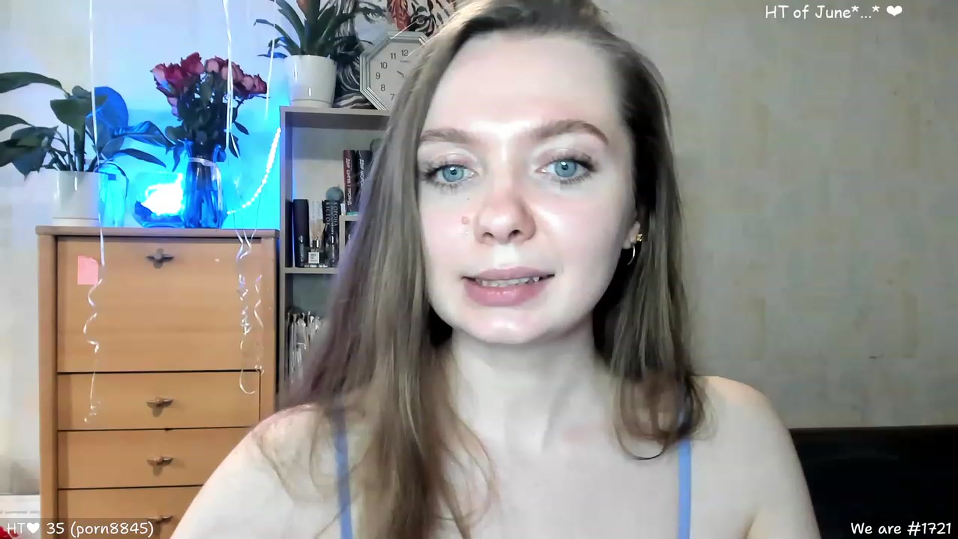 Gallery image thumbnail from LizaGhost's myfreecams stream on, 06/01/2023, 14:47 image 18 of 20