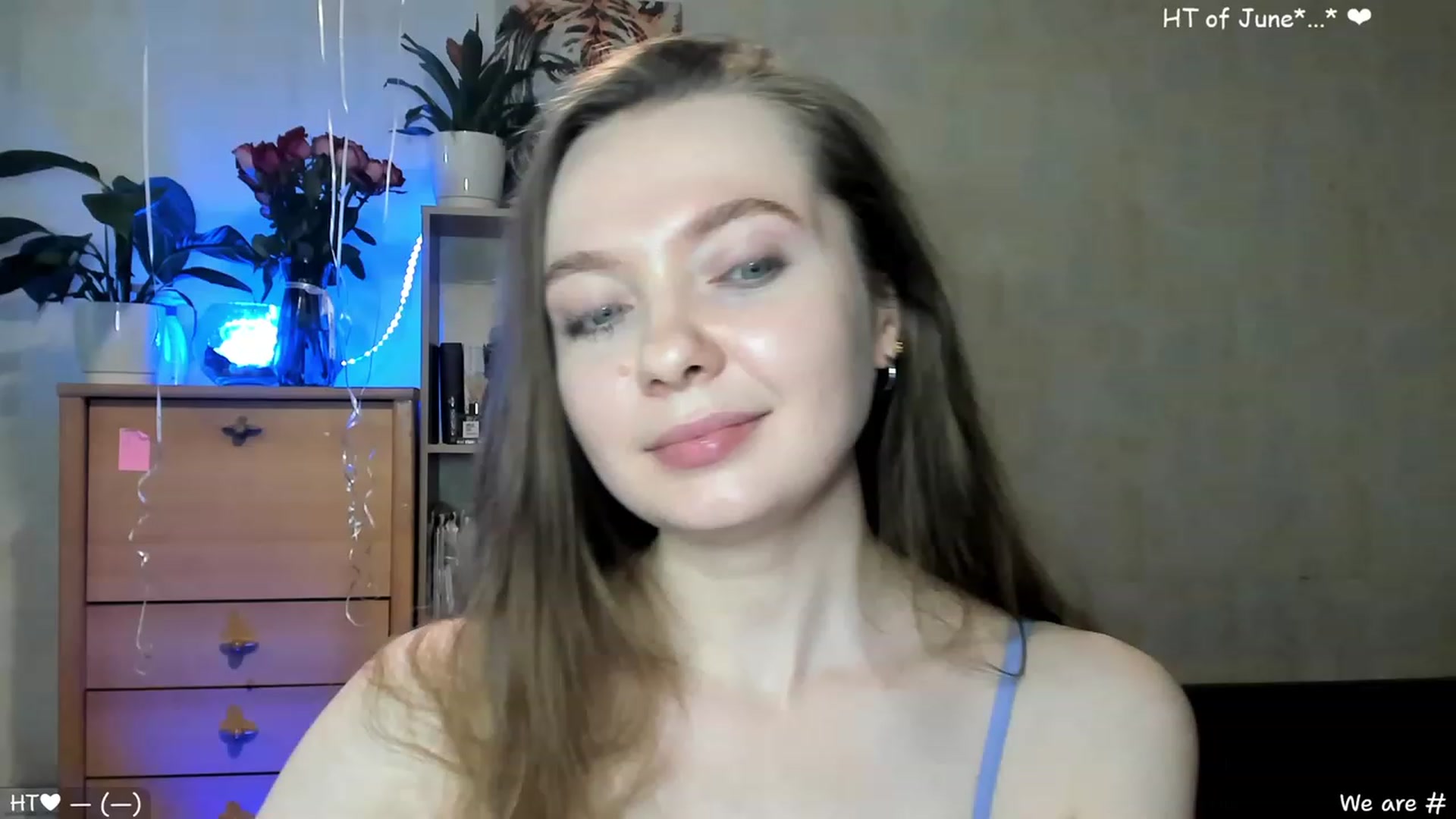 Gallery image thumbnail from LizaGhost's myfreecams stream on, 06/01/2023, 14:47 image 2 of 20