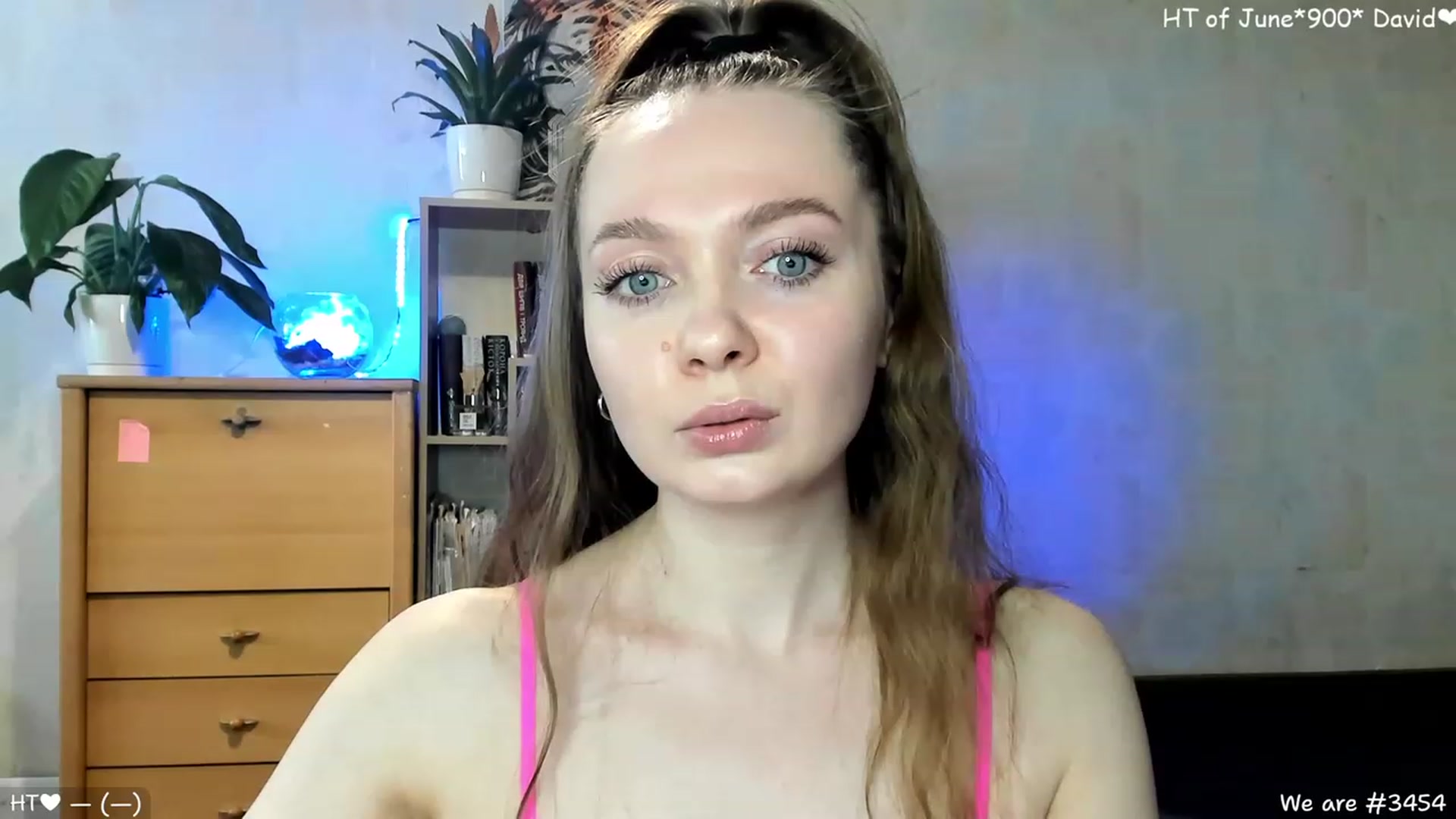Gallery image thumbnail from LizaGhost's myfreecams stream on, 06/04/2023, 13:04 image 8 of 20