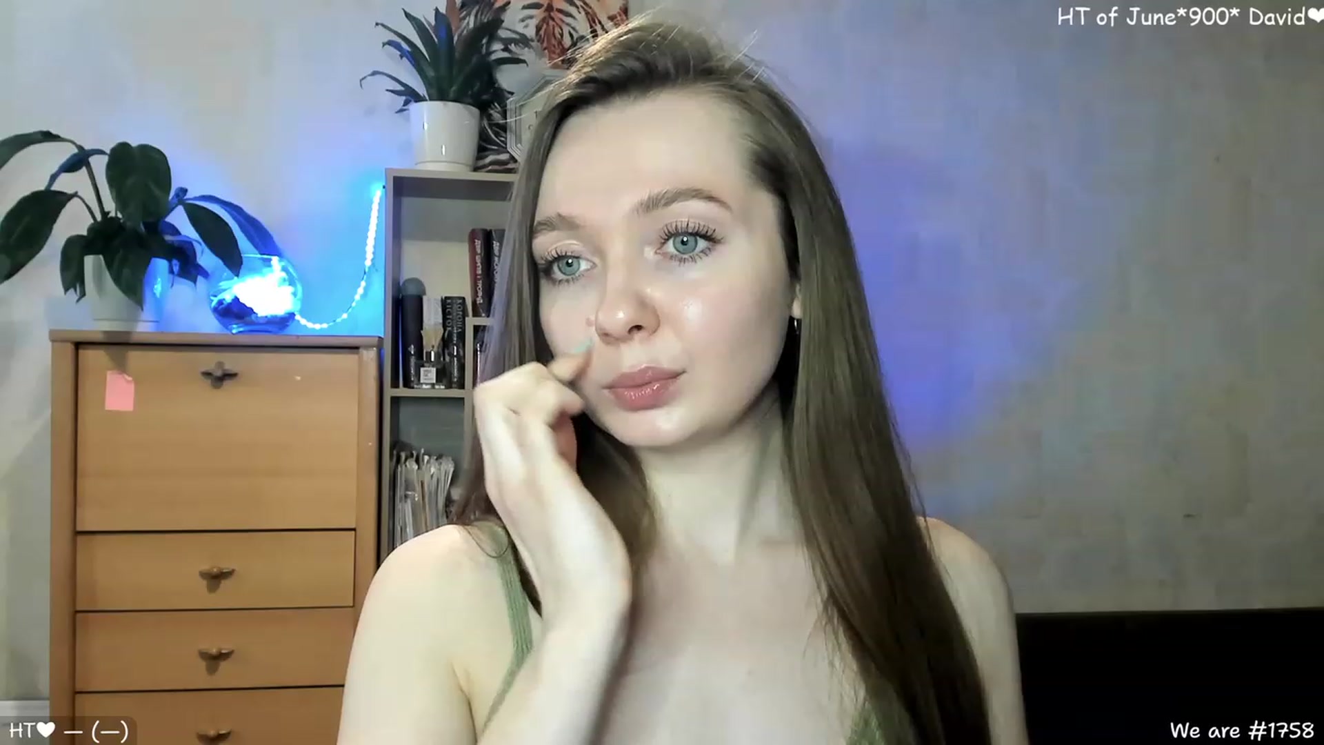 Gallery image thumbnail from LizaGhost's myfreecams stream on, 06/05/2023, 13:39 image 18 of 20