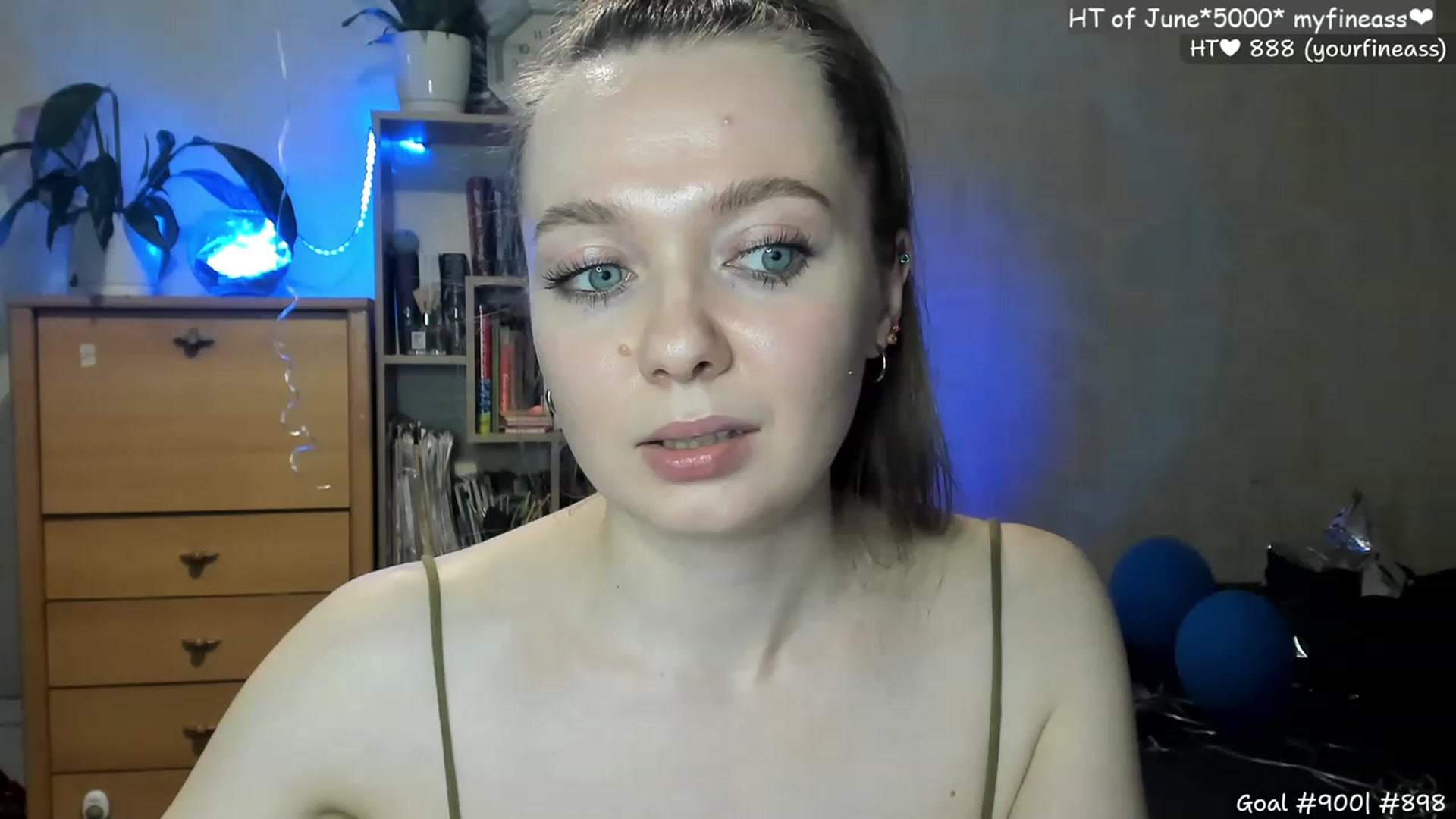 Gallery image thumbnail from LizaGhost's myfreecams stream on, 06/11/2023, 16:50 image 7 of 20
