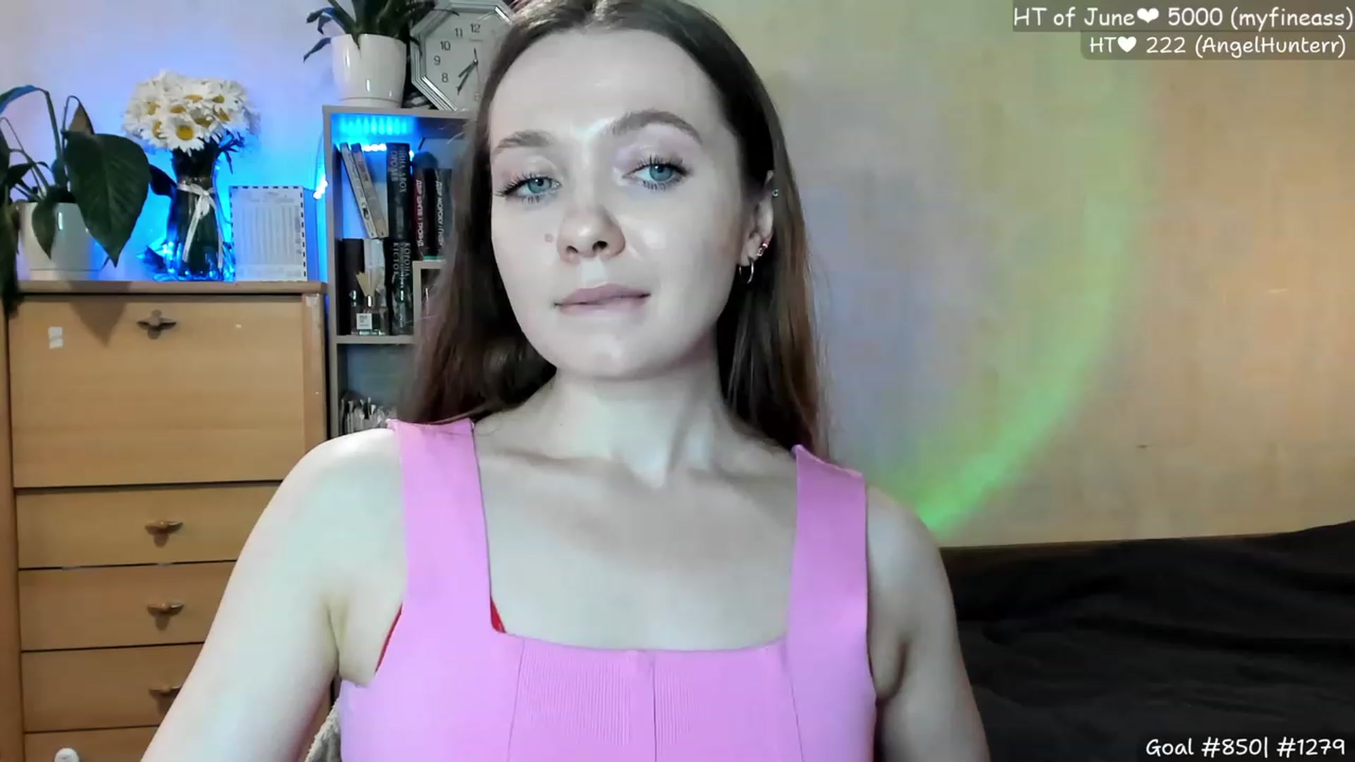 Gallery image thumbnail from LizaGhost's myfreecams stream on, 06/17/2023, 16:59 image 13 of 20