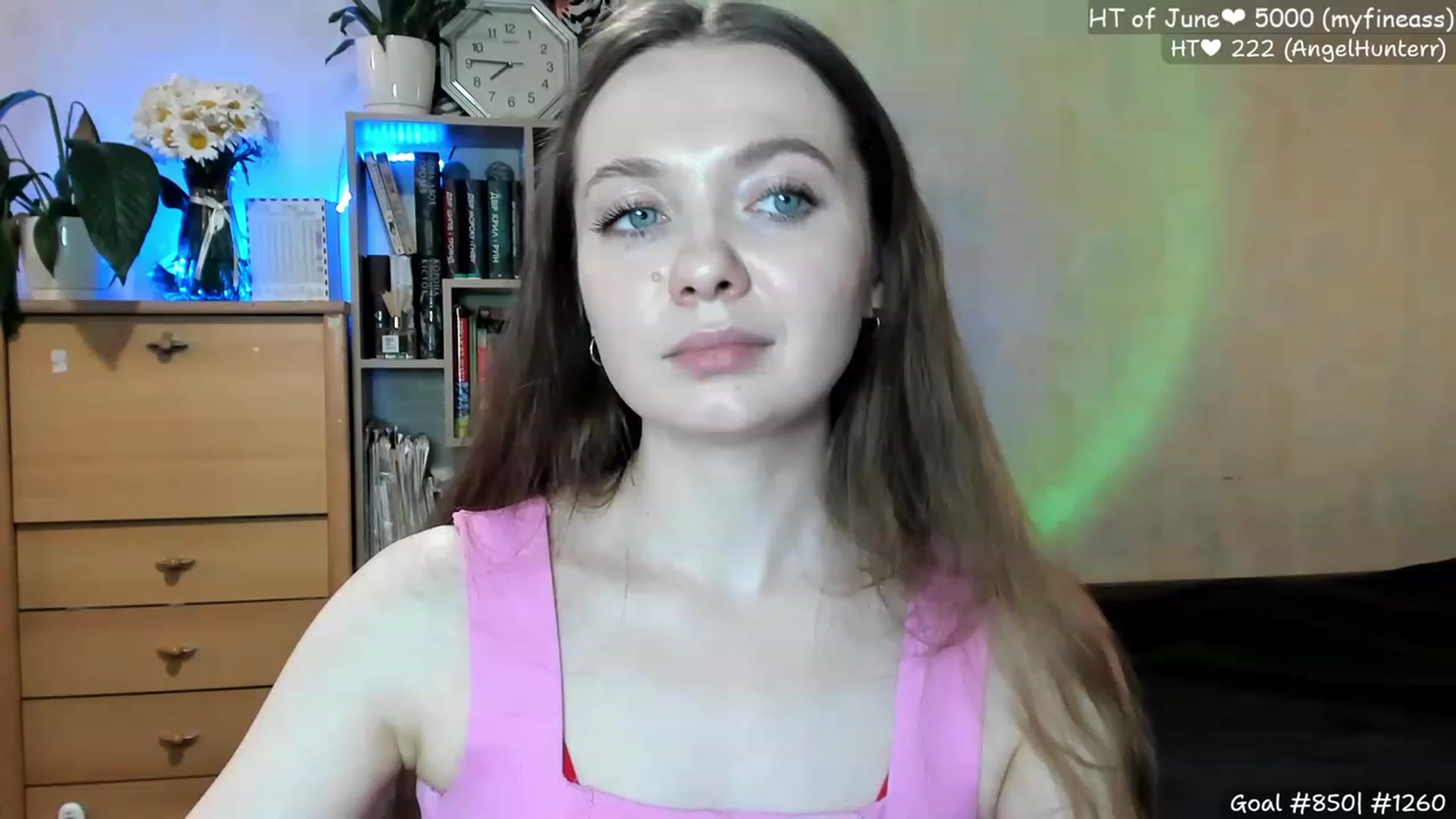 Gallery image thumbnail from LizaGhost's myfreecams stream on, 06/17/2023, 16:59 image 17 of 20