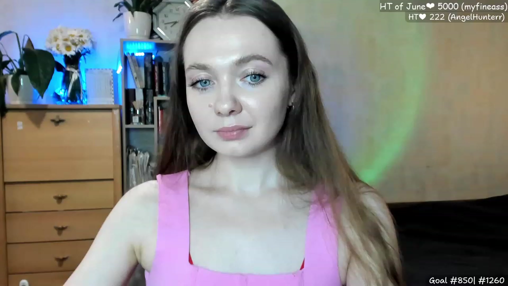Gallery image thumbnail from LizaGhost's myfreecams stream on, 06/17/2023, 16:59 image 16 of 20