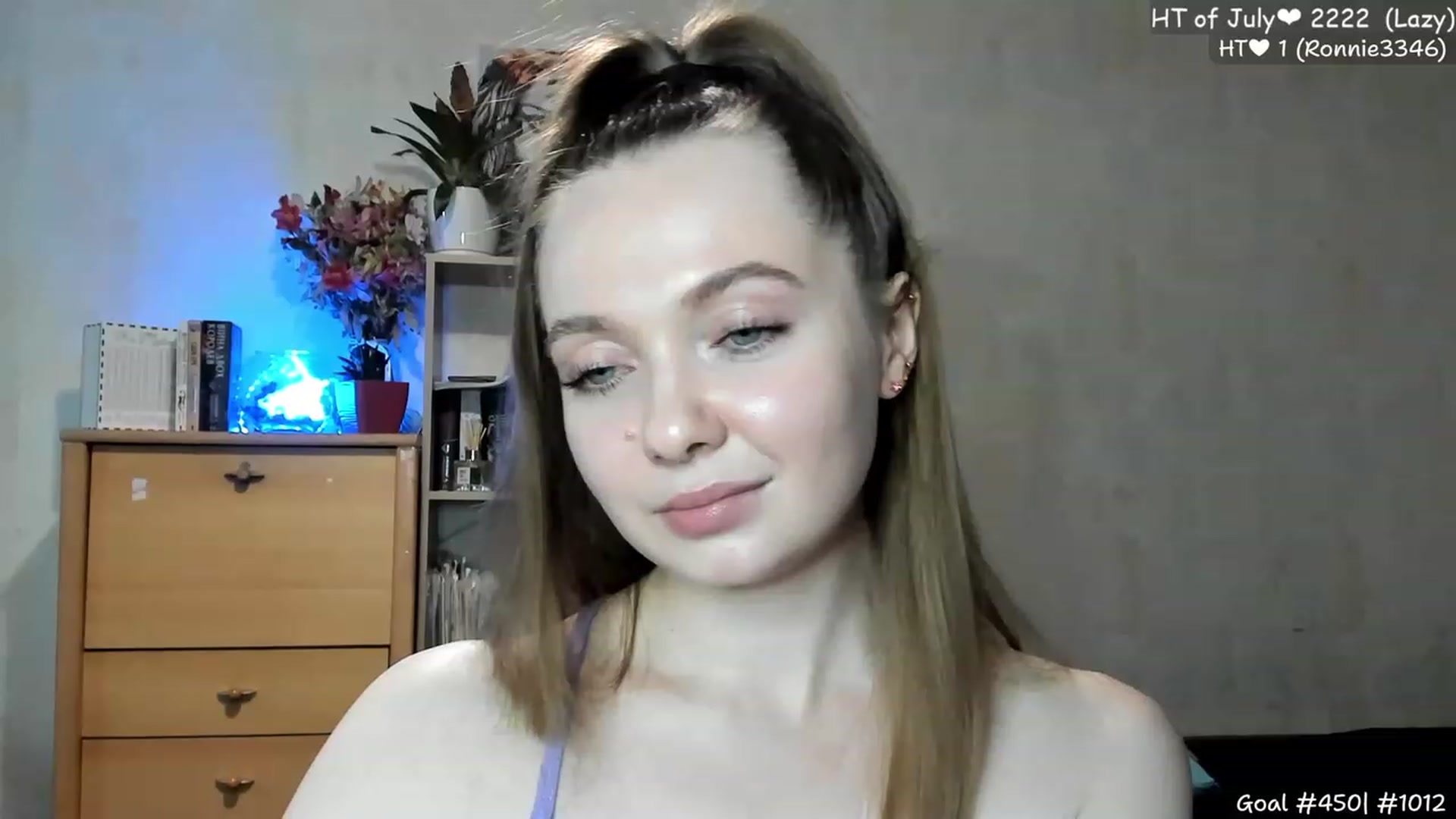 Gallery image thumbnail from LizaGhost's myfreecams stream on, 07/16/2023, 12:36 image 16 of 20