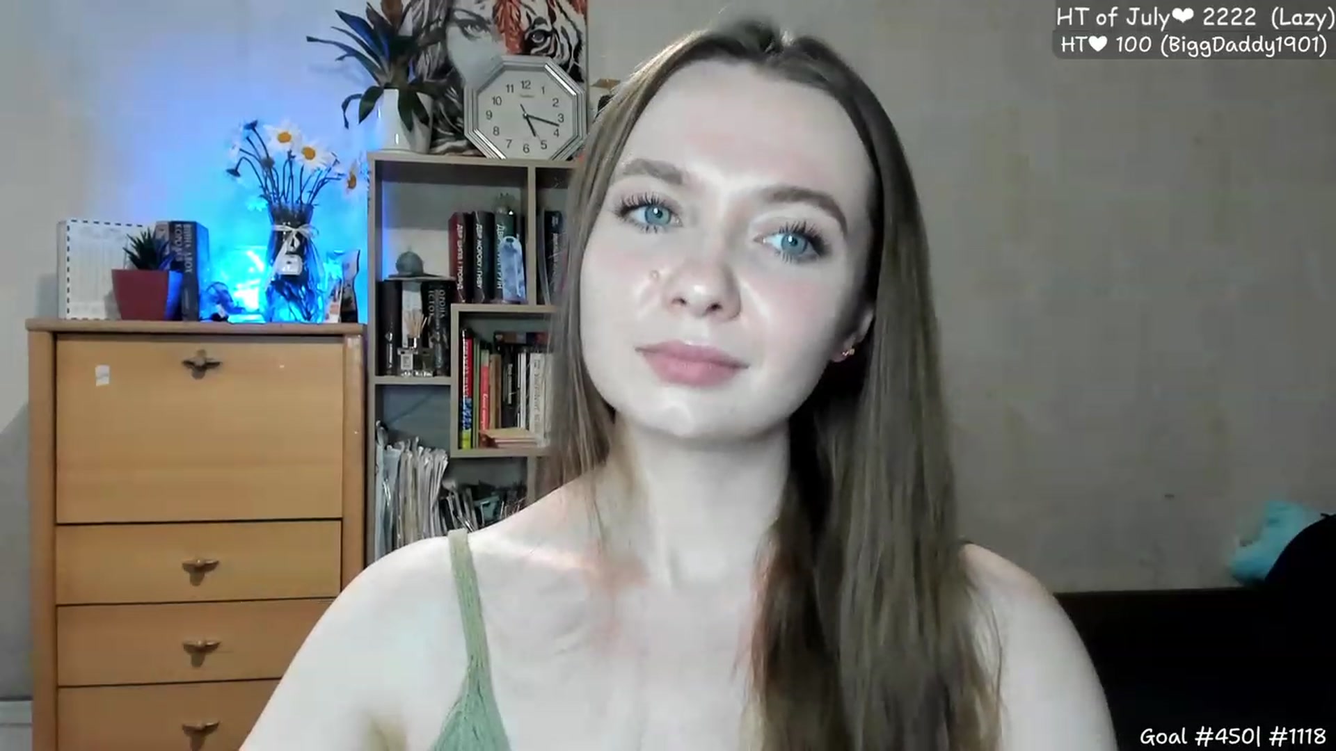Gallery image thumbnail from LizaGhost's myfreecams stream on, 07/20/2023, 15:01 image 15 of 20