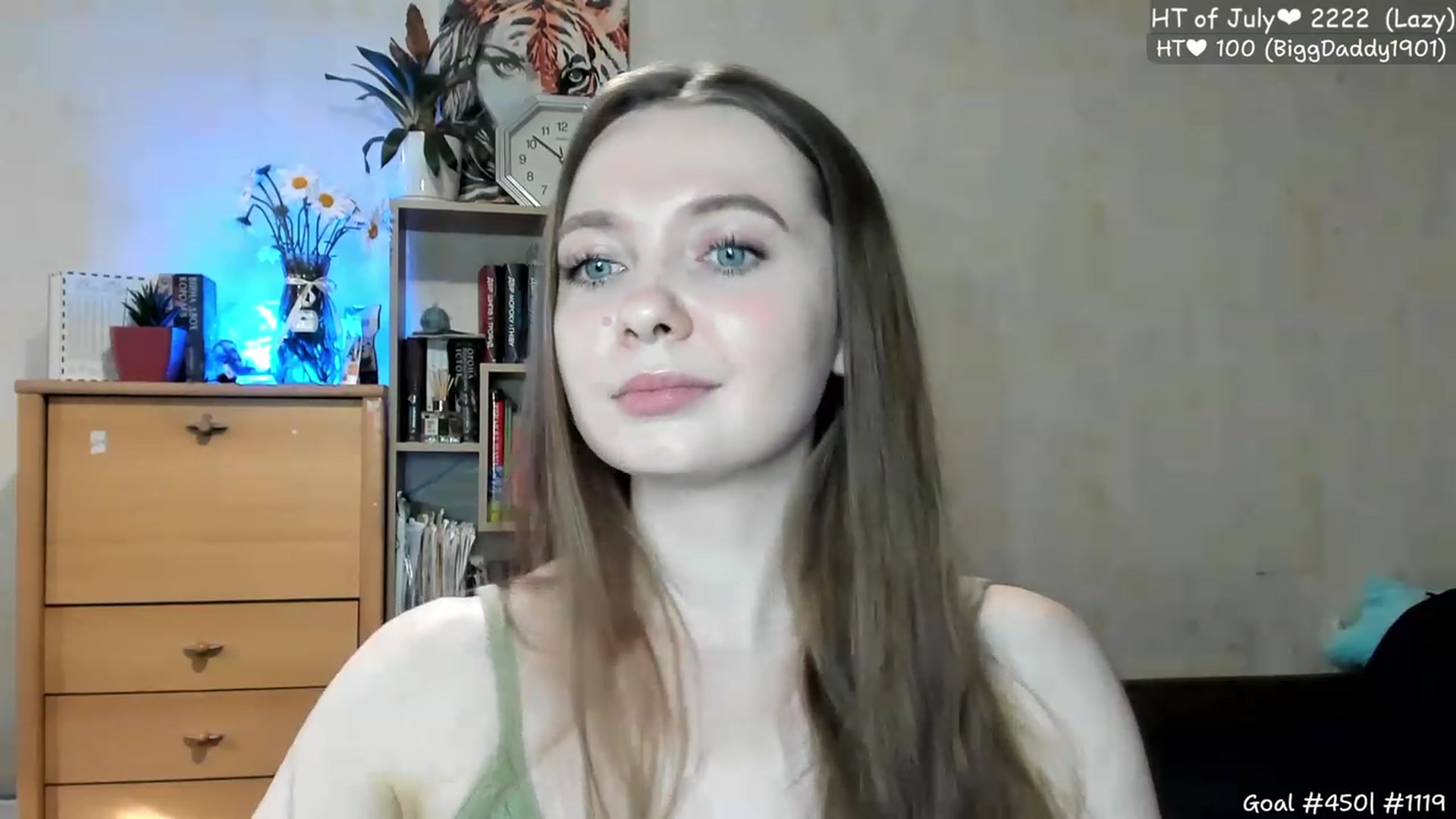 Gallery image thumbnail from LizaGhost's myfreecams stream on, 07/20/2023, 15:01 image 20 of 20
