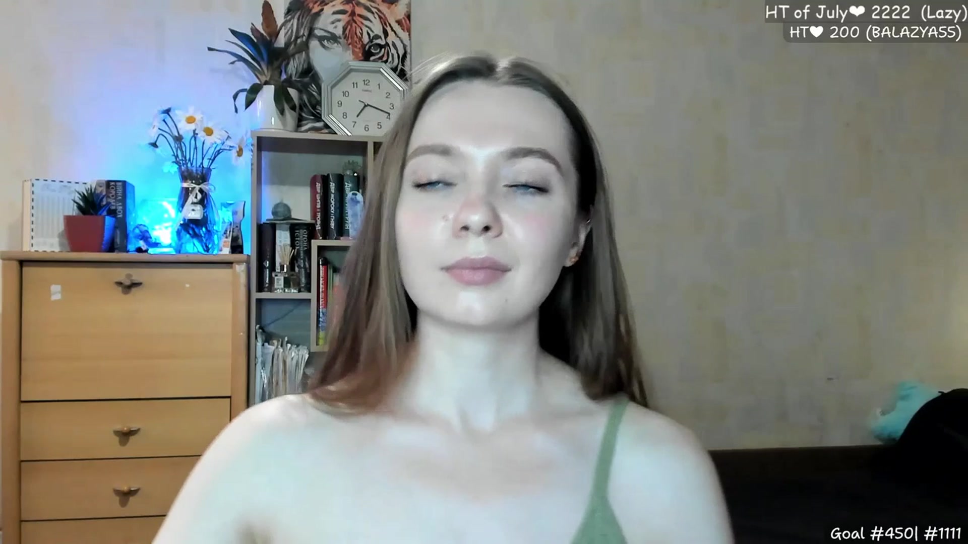 Gallery image thumbnail from LizaGhost's myfreecams stream on, 07/20/2023, 16:25 image 9 of 20