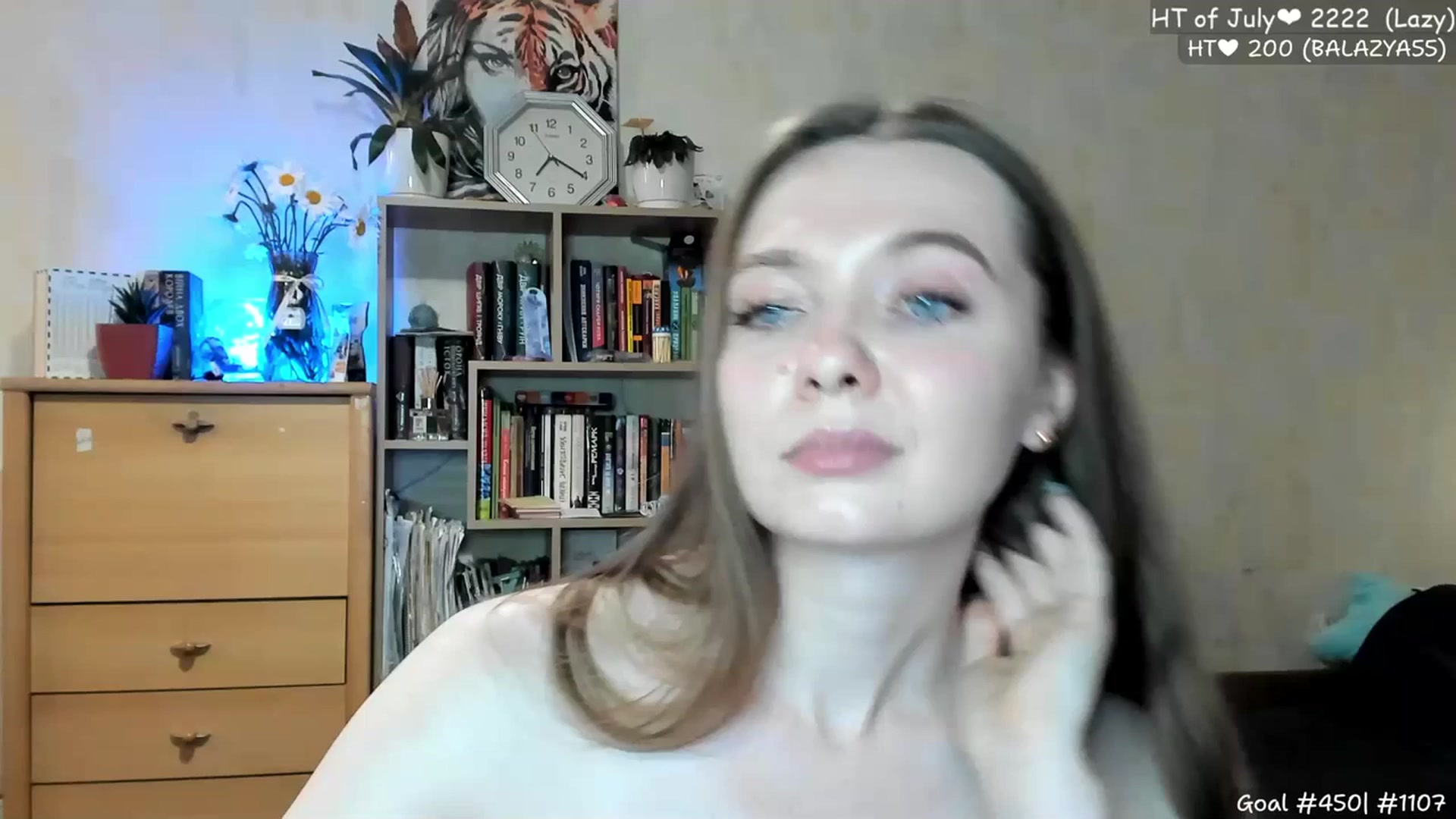 Gallery image thumbnail from LizaGhost's myfreecams stream on, 07/20/2023, 16:25 image 12 of 20