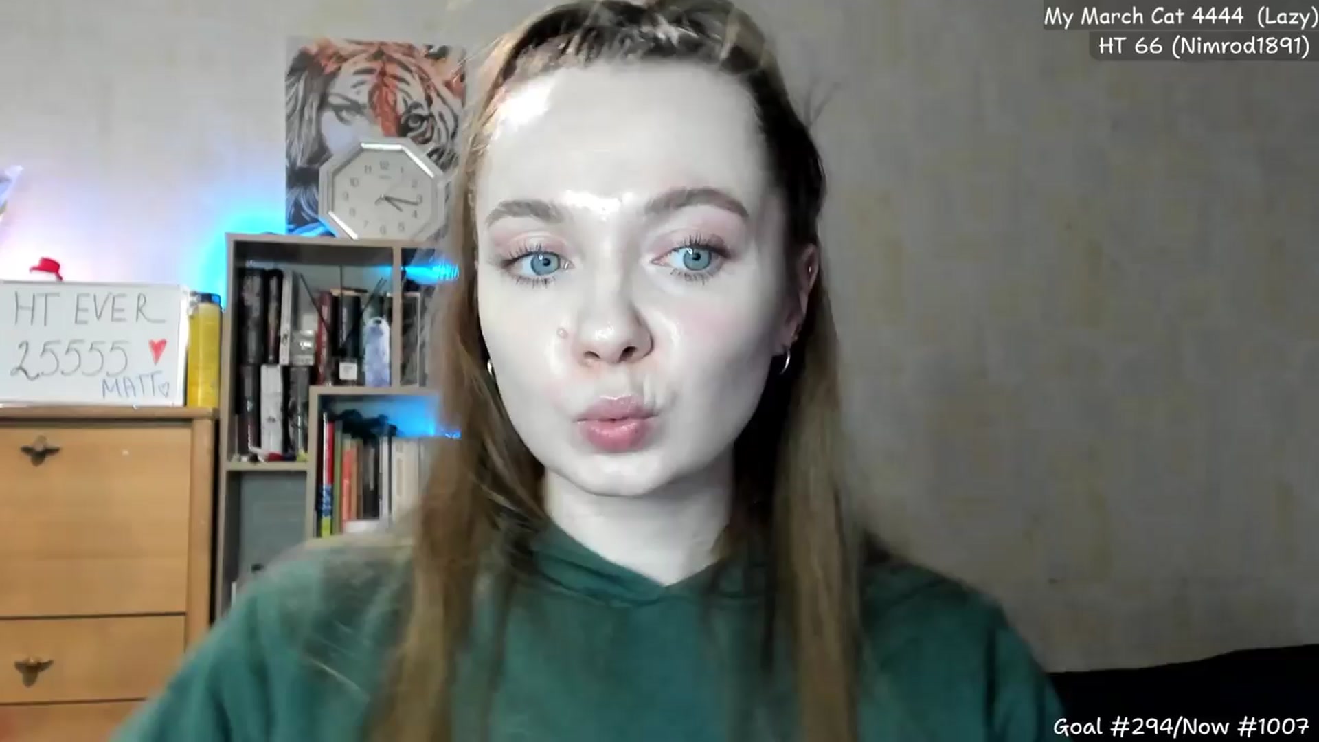 Gallery image thumbnail from LizaGhost's myfreecams stream on, 03/23/2024, 14:58 image 13 of 20
