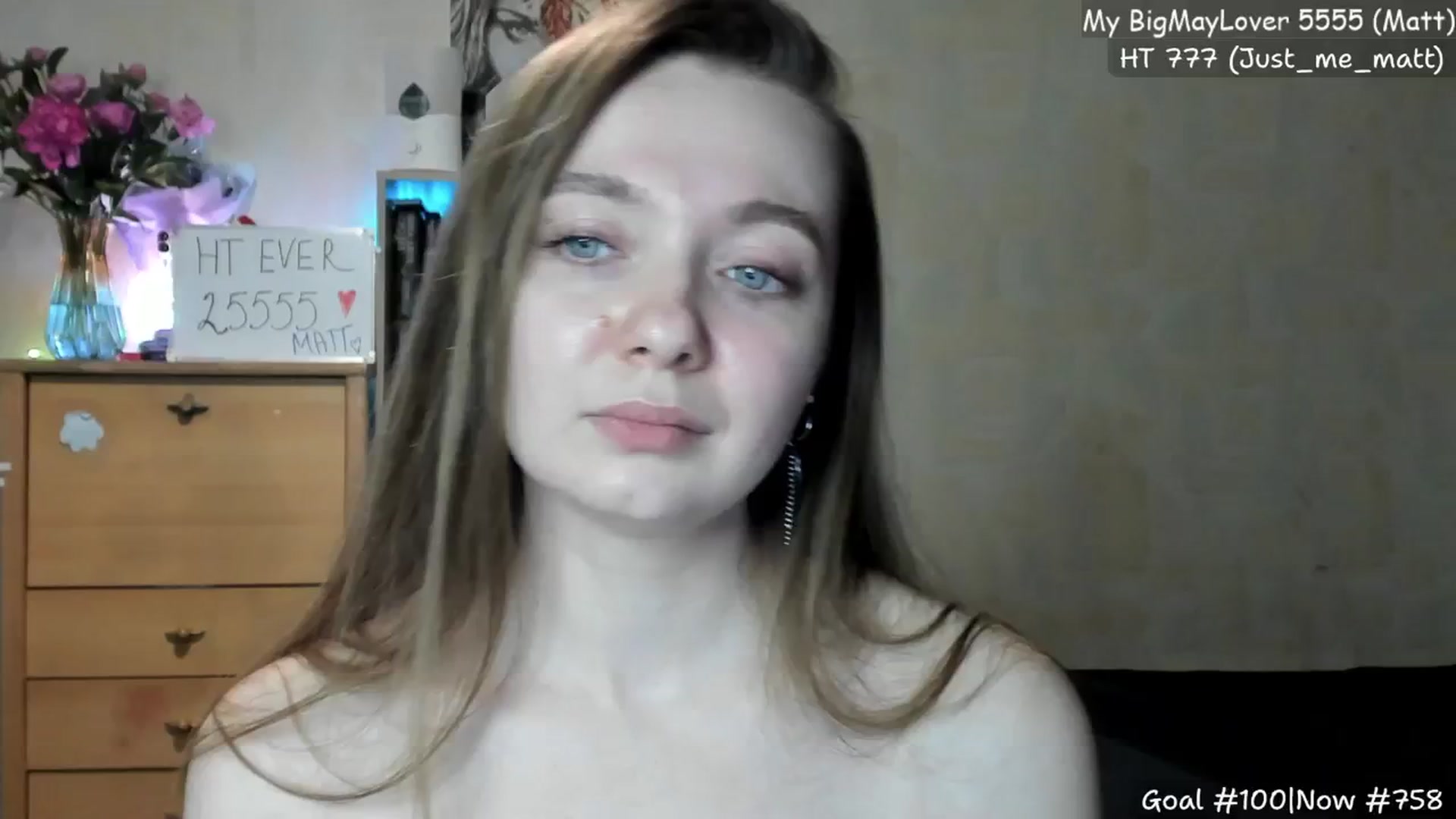 Gallery image thumbnail from LizaGhost's myfreecams stream on, 05/22/2024, 17:13 image 16 of 20