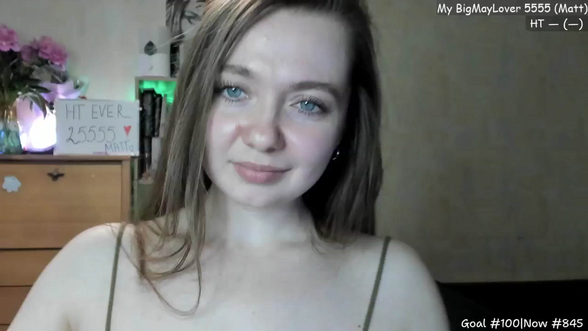 Gallery image thumbnail from LizaGhost's myfreecams stream on, 05/25/2024, 14:46 image 9 of 20
