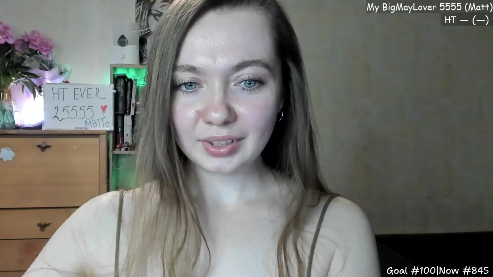 Gallery image thumbnail from LizaGhost's myfreecams stream on, 05/25/2024, 14:46 image 12 of 20