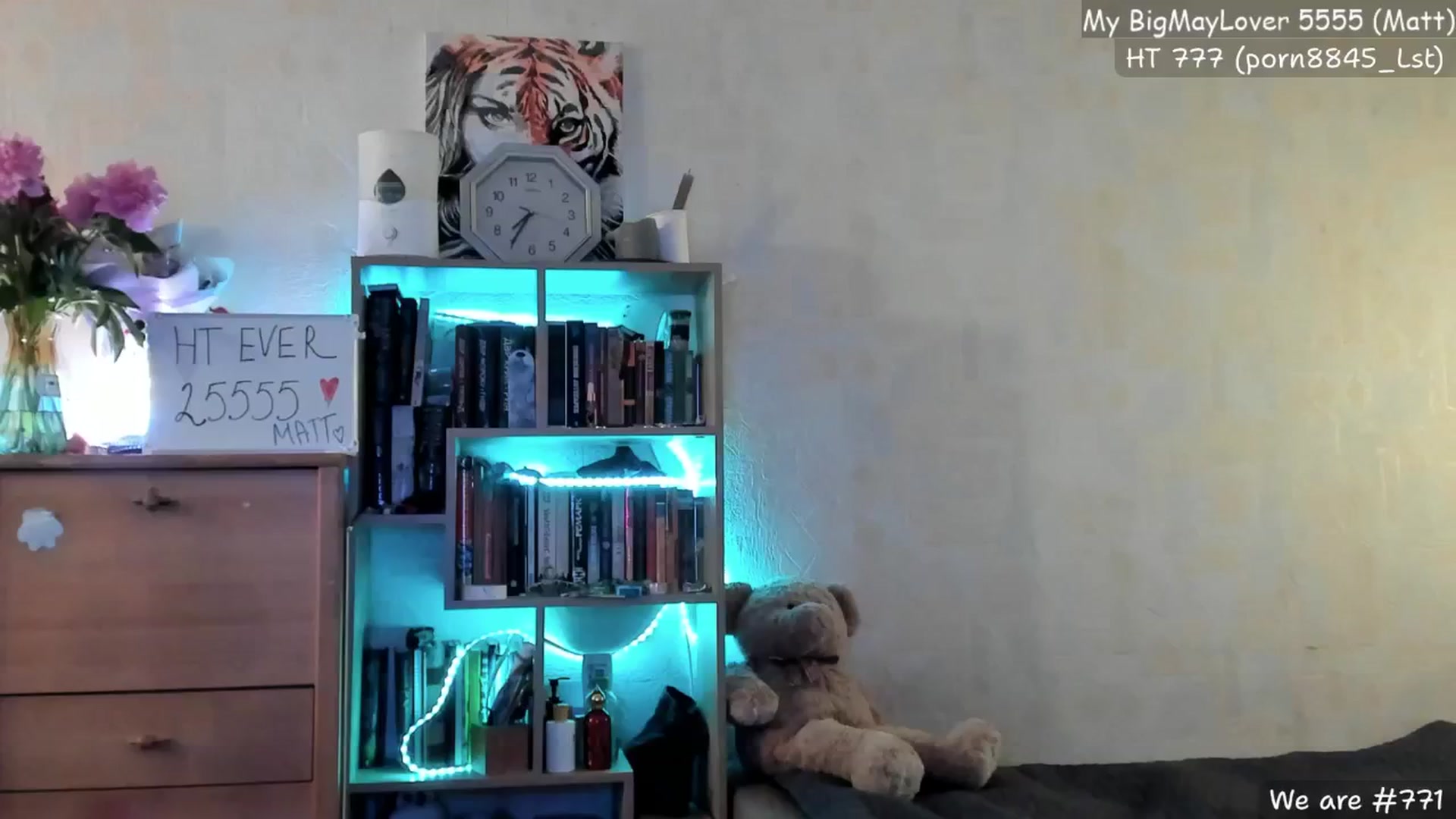 Gallery image thumbnail from LizaGhost's myfreecams stream on, 05/27/2024, 17:05 image 18 of 20