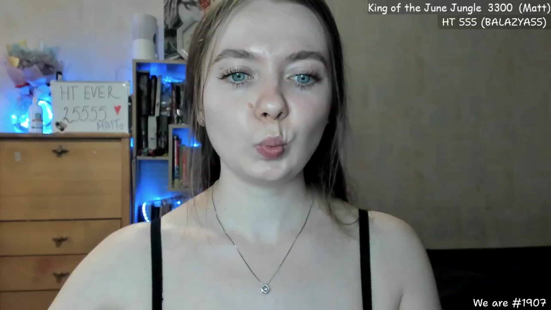 Gallery image thumbnail from LizaGhost's myfreecams stream on, 06/07/2024, 17:09 image 4 of 20