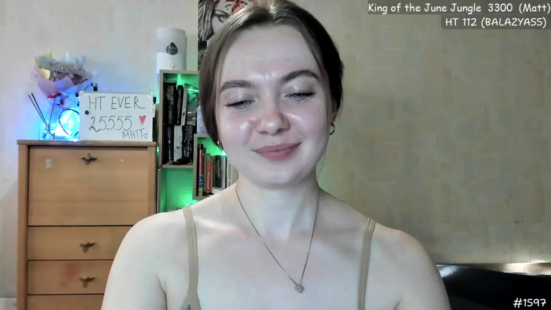 Gallery image thumbnail from LizaGhost's myfreecams stream on, 06/19/2024, 17:04 image 15 of 20