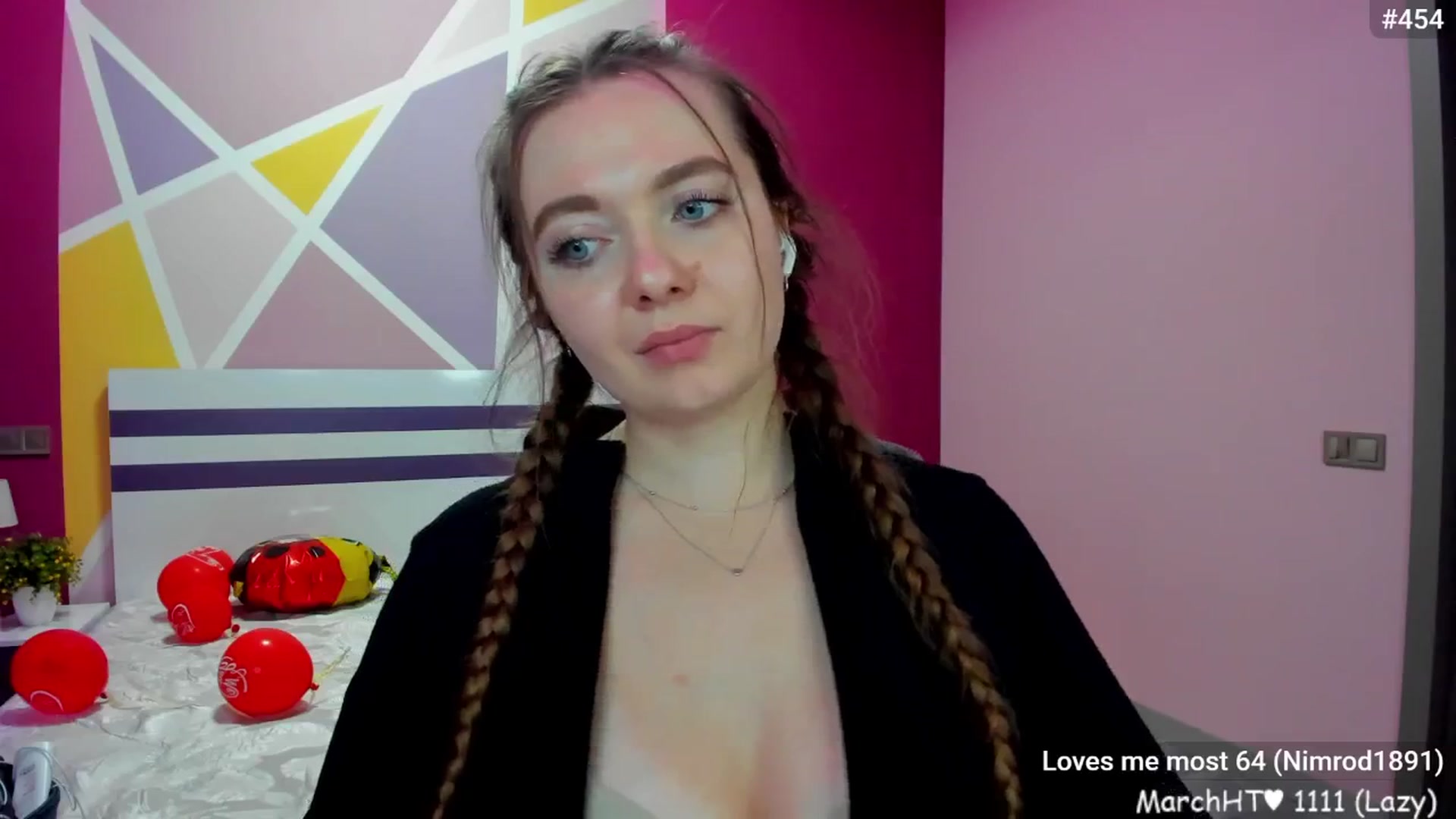 Gallery image thumbnail from LizaGhost's myfreecams stream on, 03/05/2025, 18:00 image 14 of 20