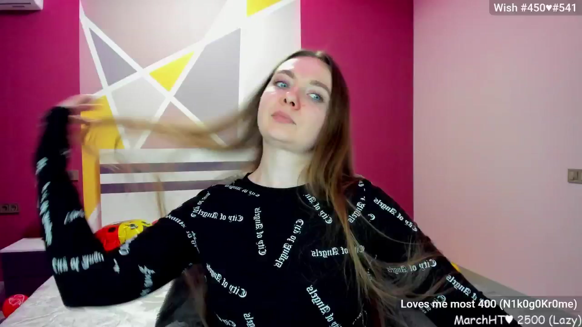 Gallery image thumbnail from LizaGhost's myfreecams stream on, 03/20/2025, 18:04 image 16 of 20