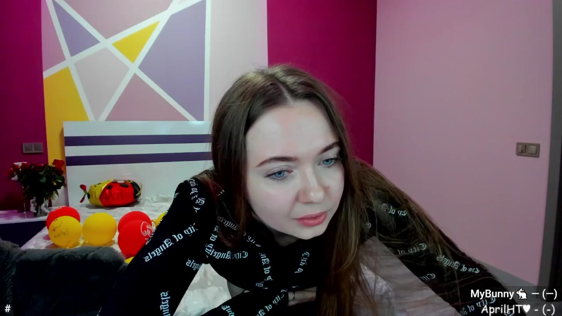 Gallery image thumbnail from LizaGhost's myfreecams stream on, 04/01/2025, 12:55 image 18 of 20