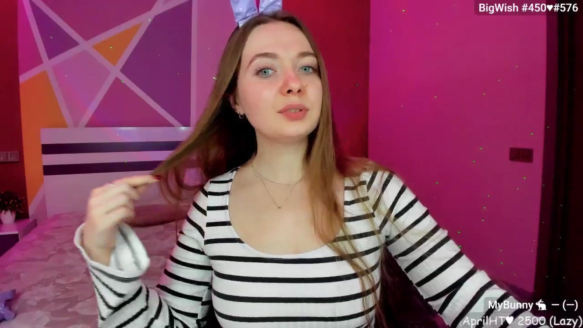 Gallery image thumbnail from LizaGhost's myfreecams stream on, 04/19/2025, 13:17 image 16 of 20